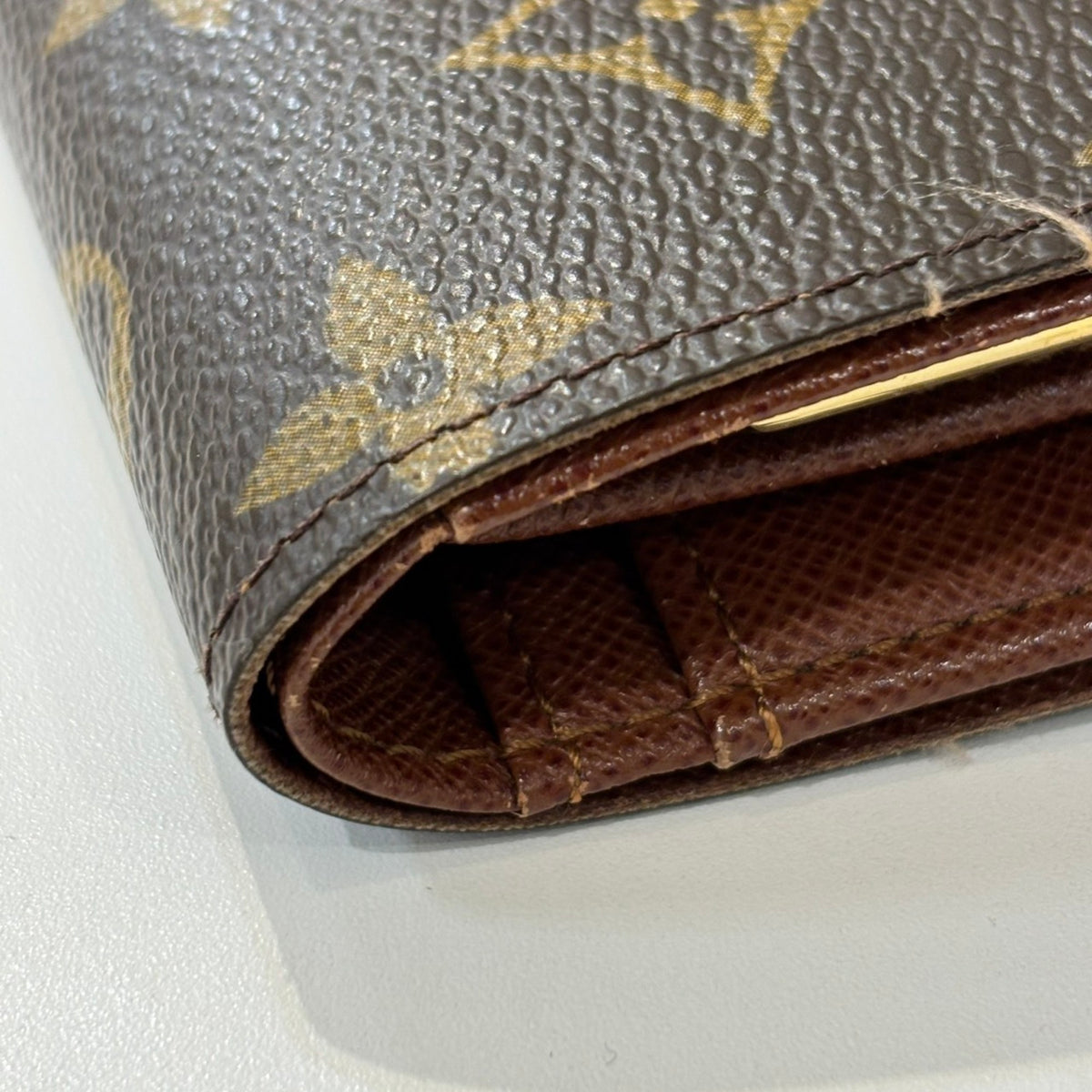 Louis Vuitton Brown Monogram Wallet (Bi-Fold) (Pre-Owned)