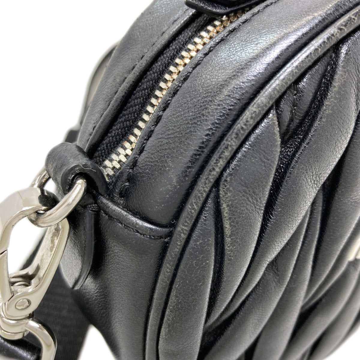 Miu Miu Black Leather Pouch Shoulder Bag (Pre-Owned)
