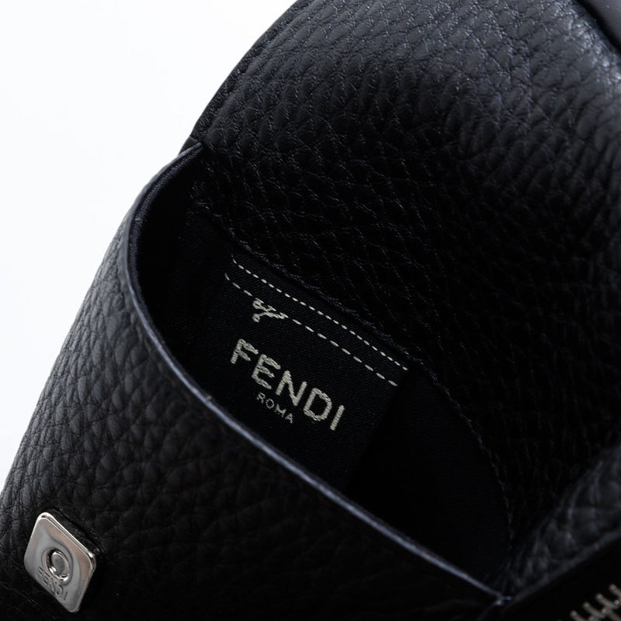 Fendi Black Leather Shoulder Bag (Pre-Owned)