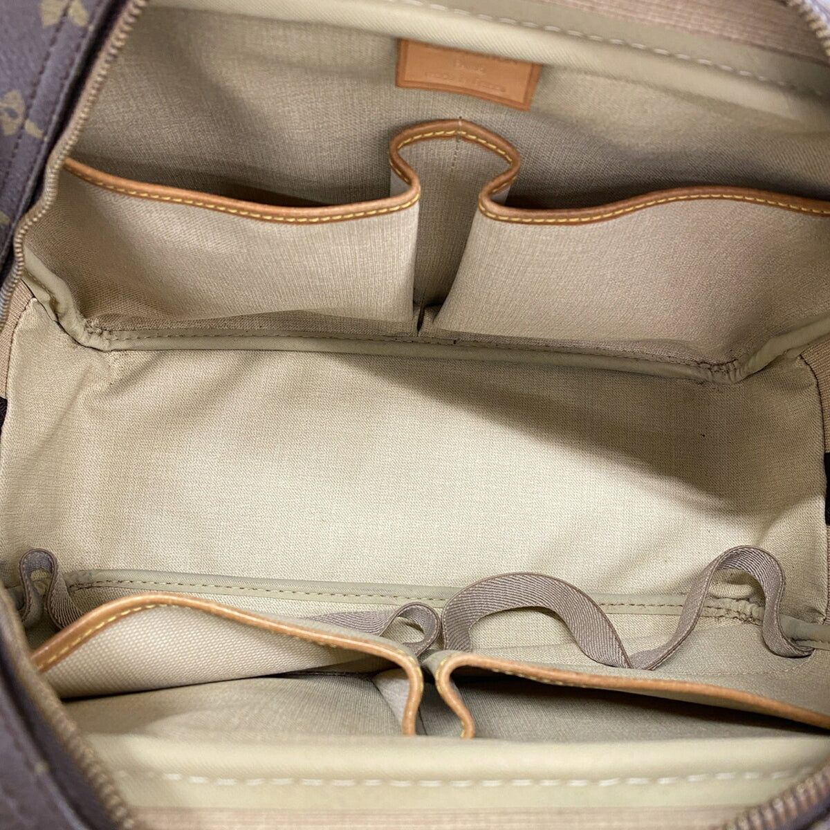 Louis Vuitton Brown Handbag (Pre-Owned)