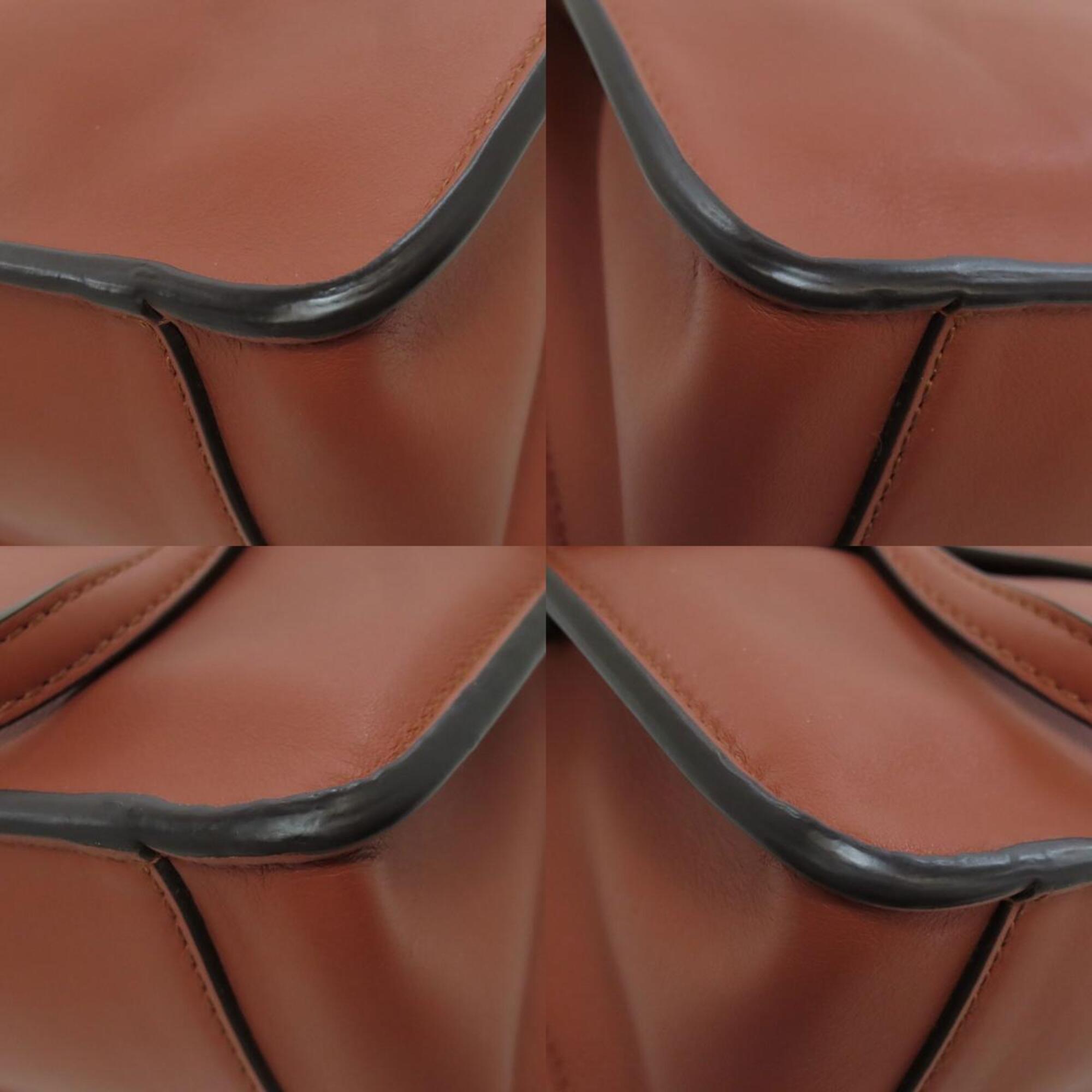 Fendi Brown Leather Shoulder Bag (Pre-Owned)
