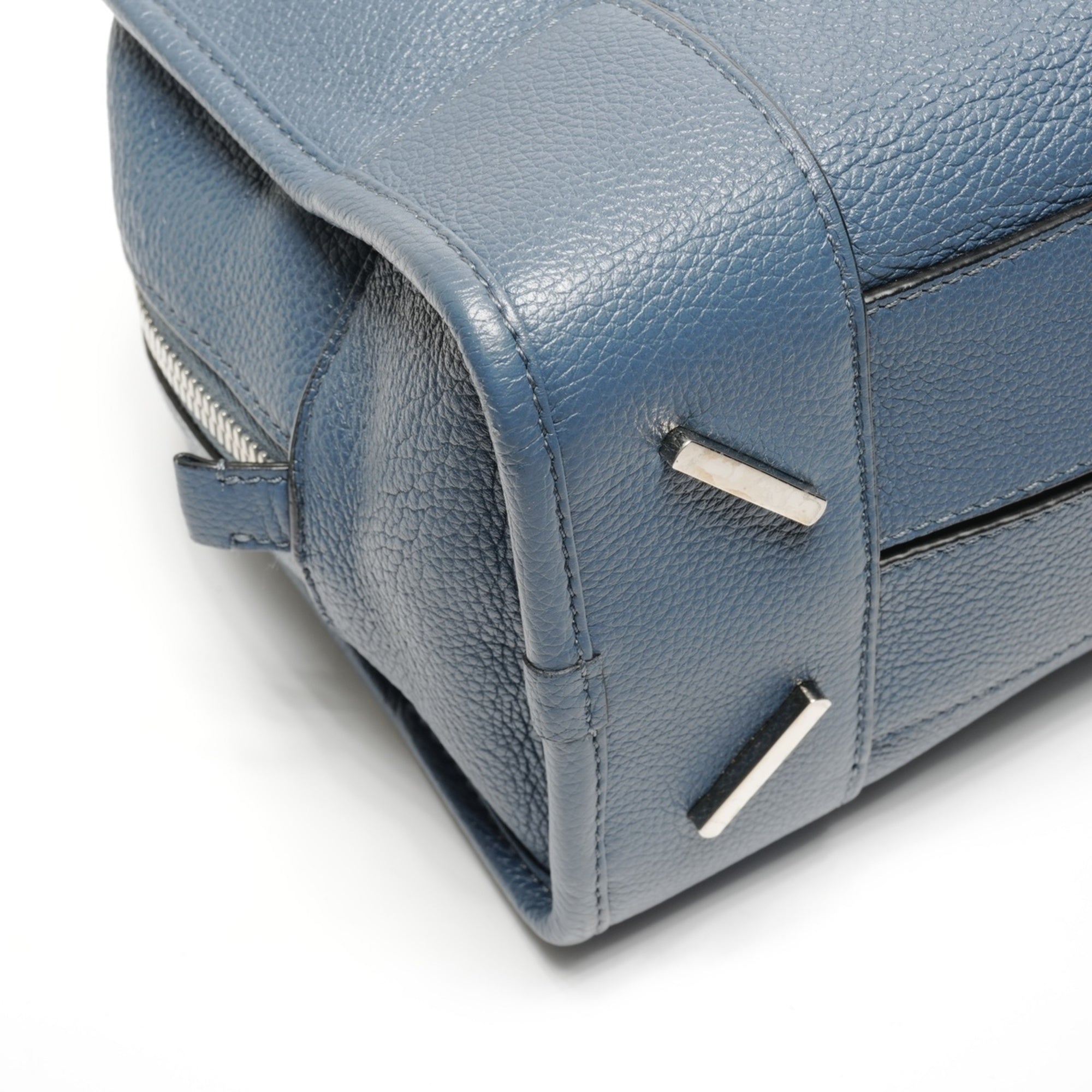 Loewe Amazona Blue Leather Shoulder Bag (Pre-Owned)
