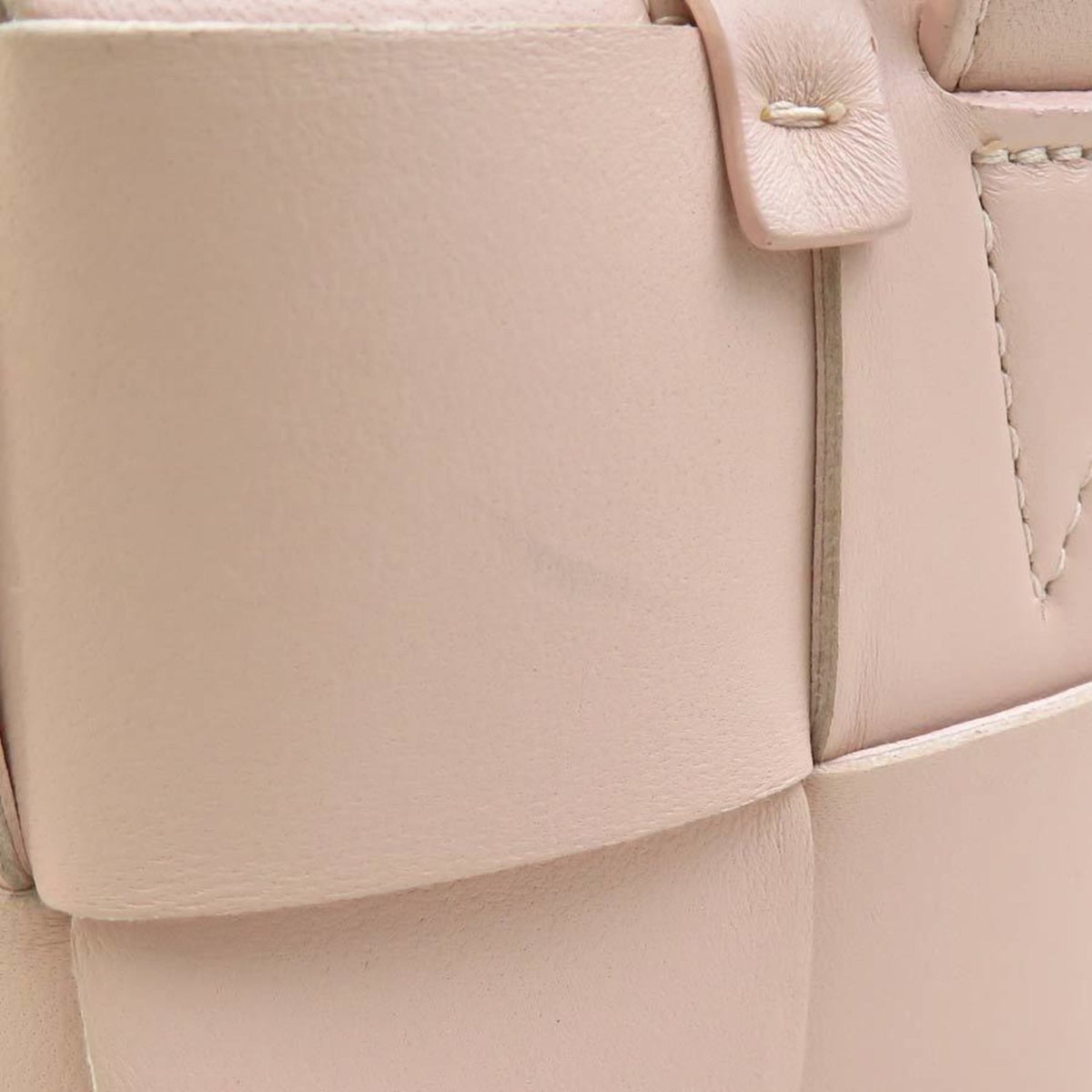 Bottega Veneta Light Pink Leather Handbag (Pre-Owned)