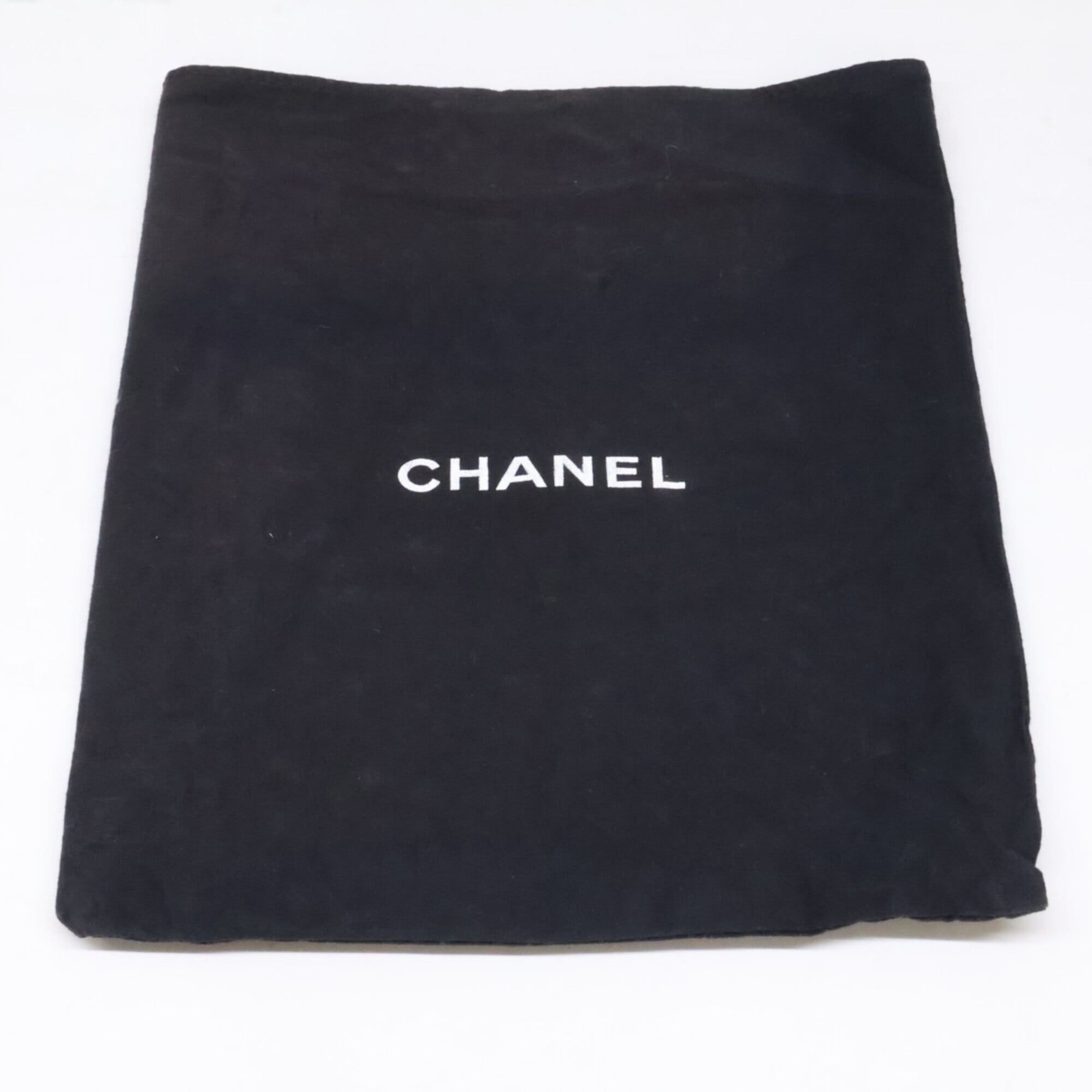 Chanel Black Satin Clutch Bag (Pre-Owned)