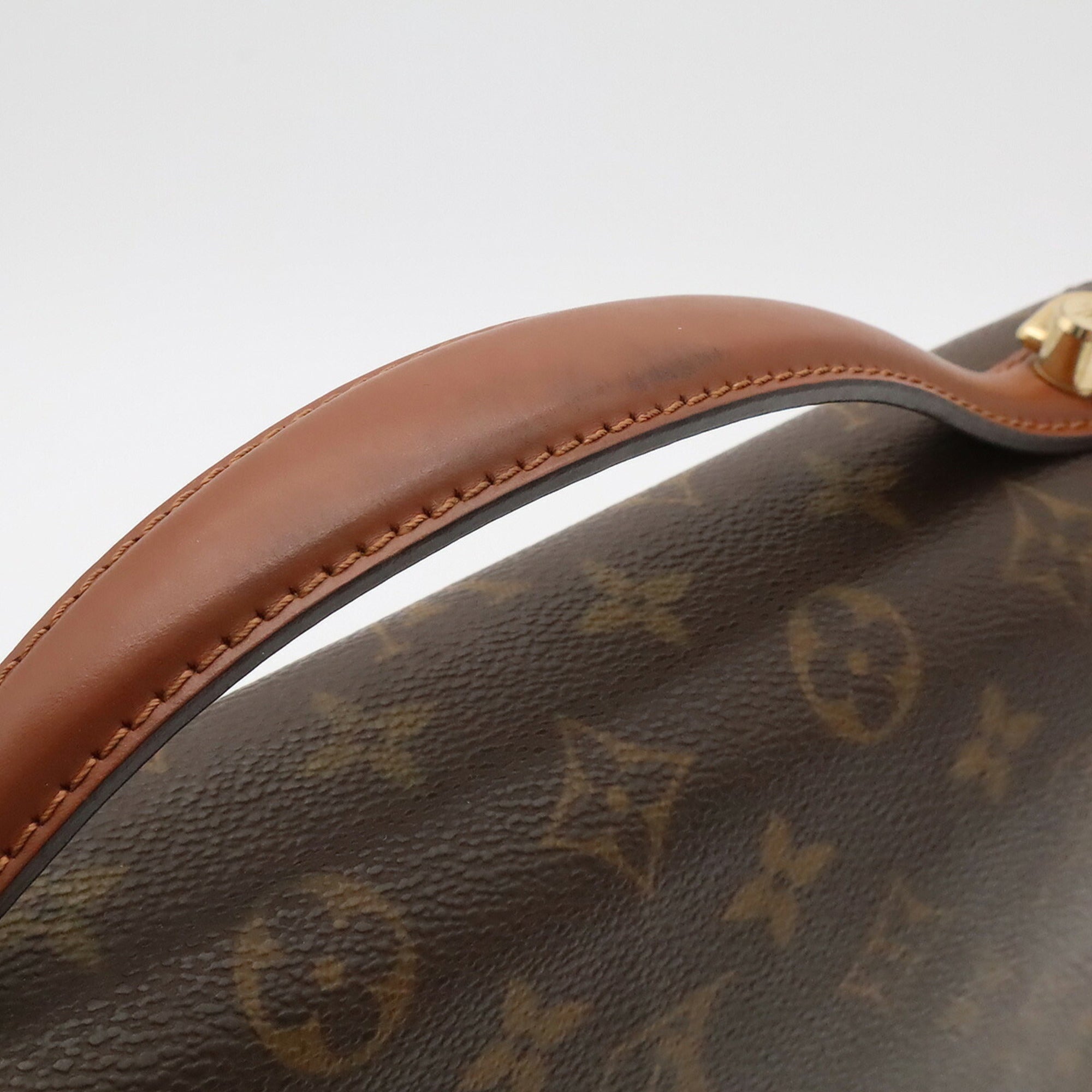 Louis Vuitton Brown Monogram Canvas Handbag Shoulder Bag (Pre-Owned)
