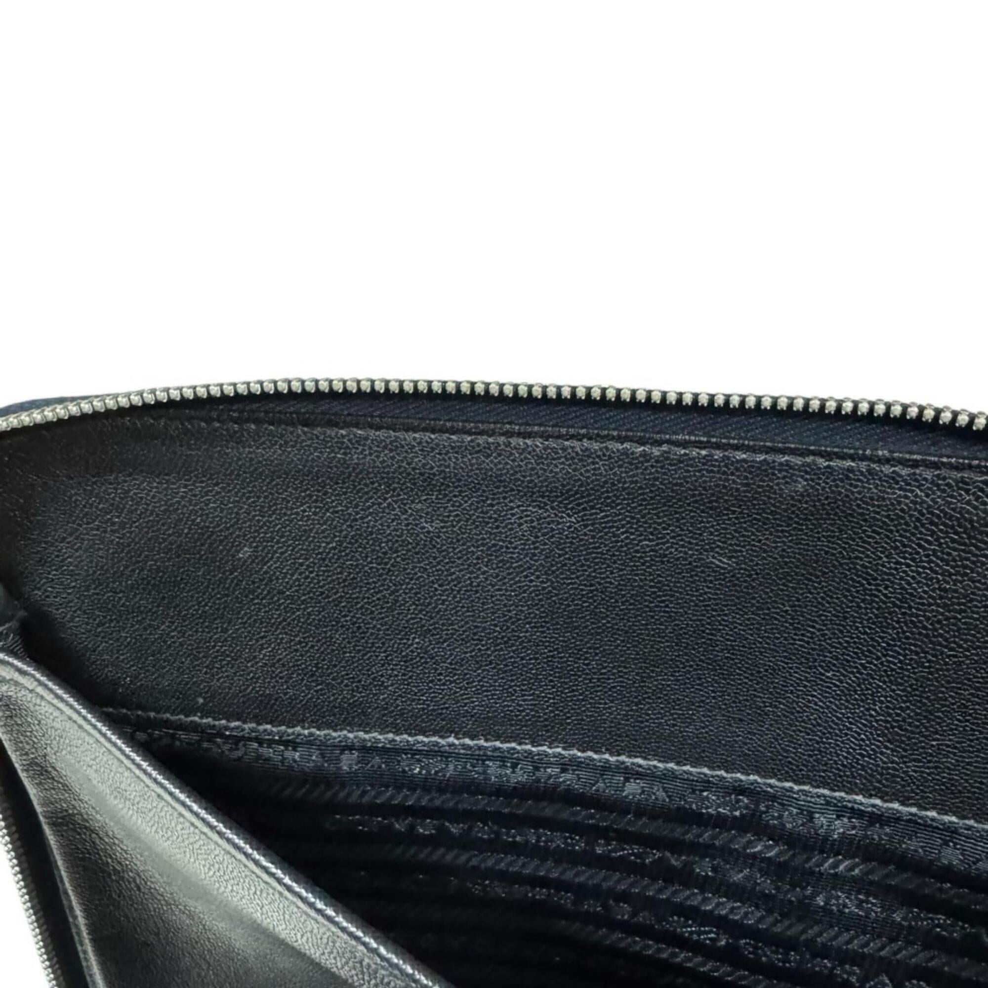 Prada Navy Leather Clutch Bag (Pre-Owned)