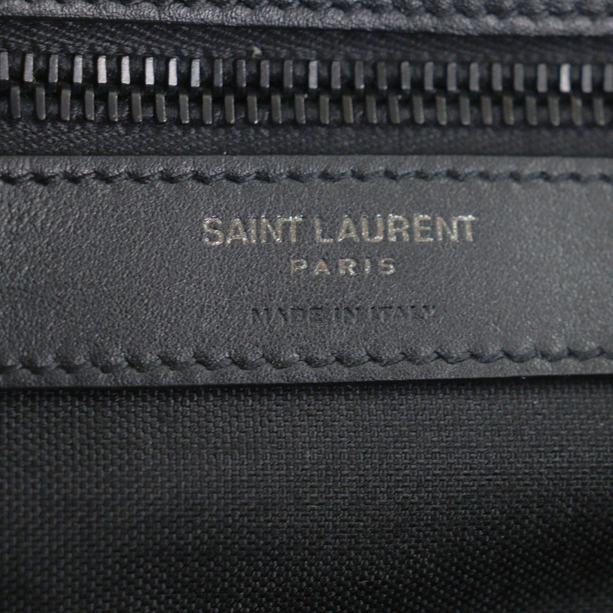 Saint Laurent Black Nylon Sling Bag (Pre-Owned)