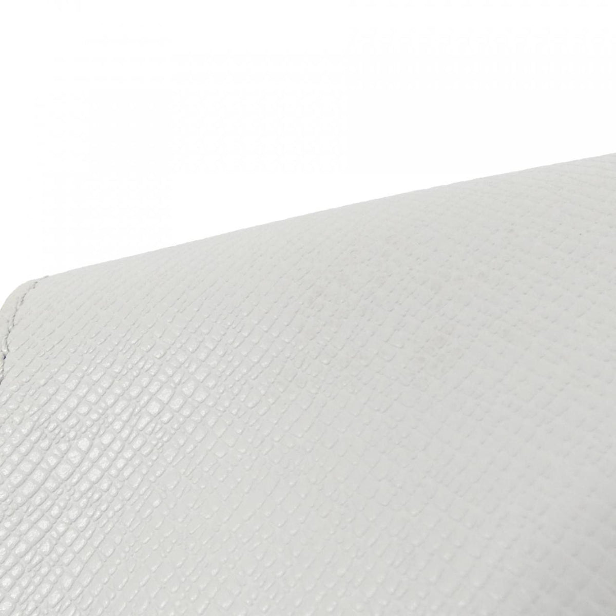 Louis Vuitton Taigarama White Coated Canvas Shoulder Bag (Pre-Owned)