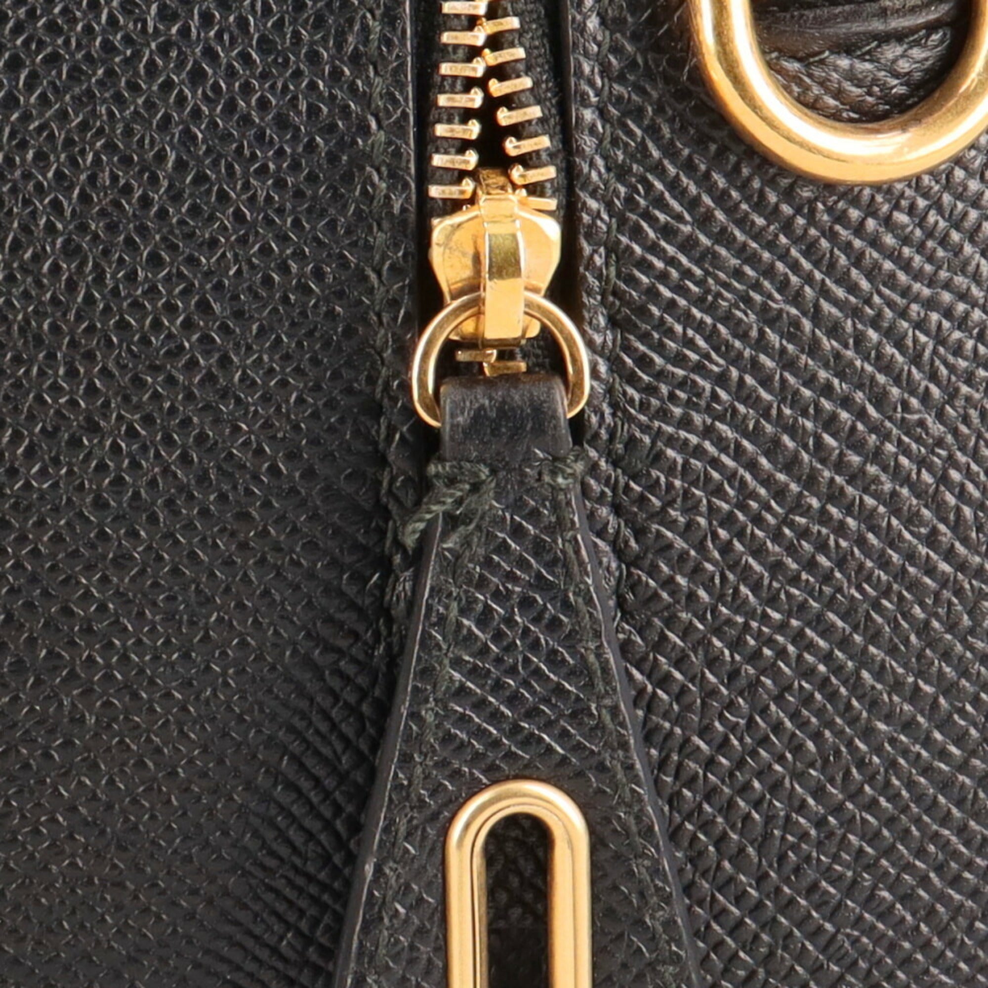 Balenciaga Black Leather Handbag (Pre-Owned)