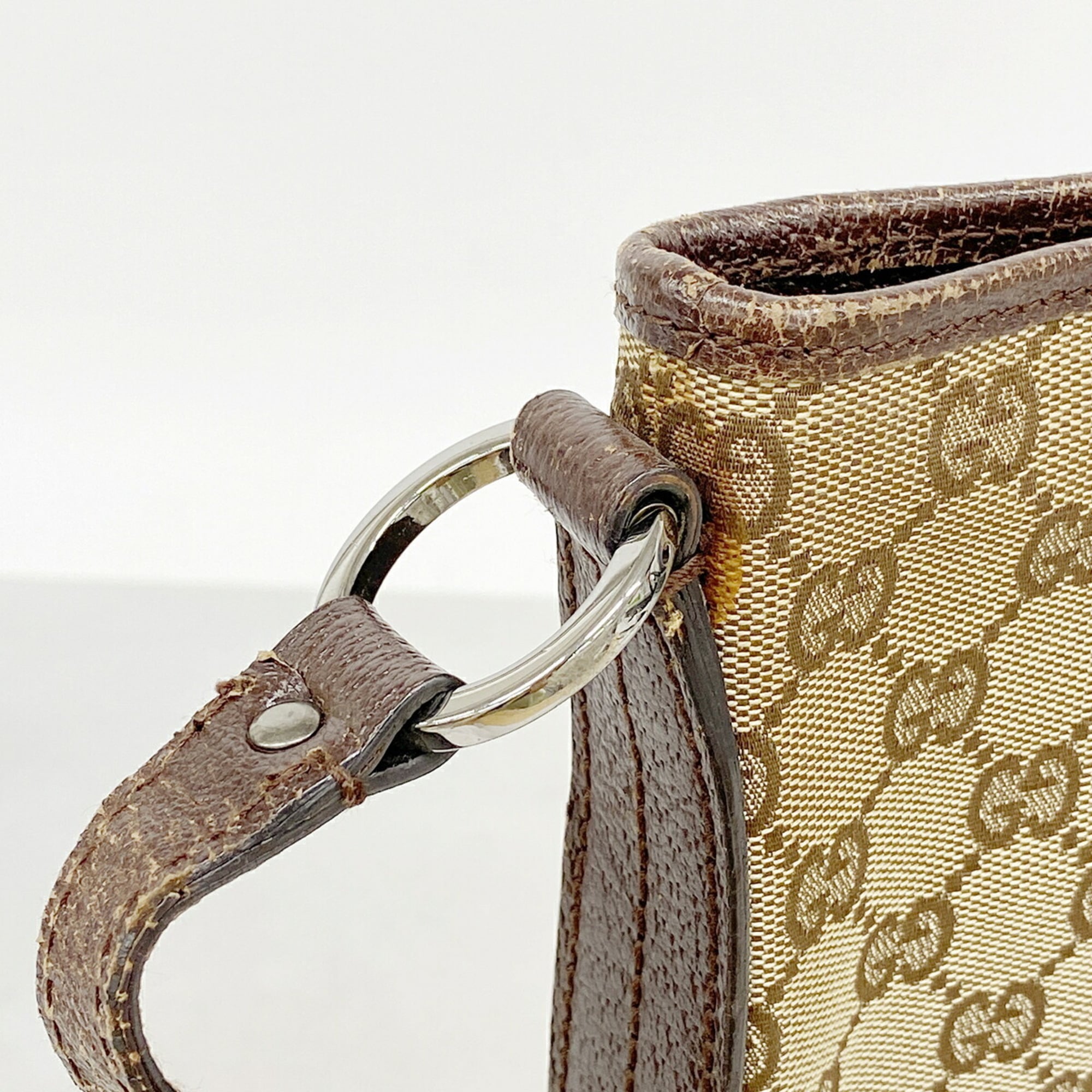 Gucci Beige Canvas Shoulder Bag (Pre-Owned)