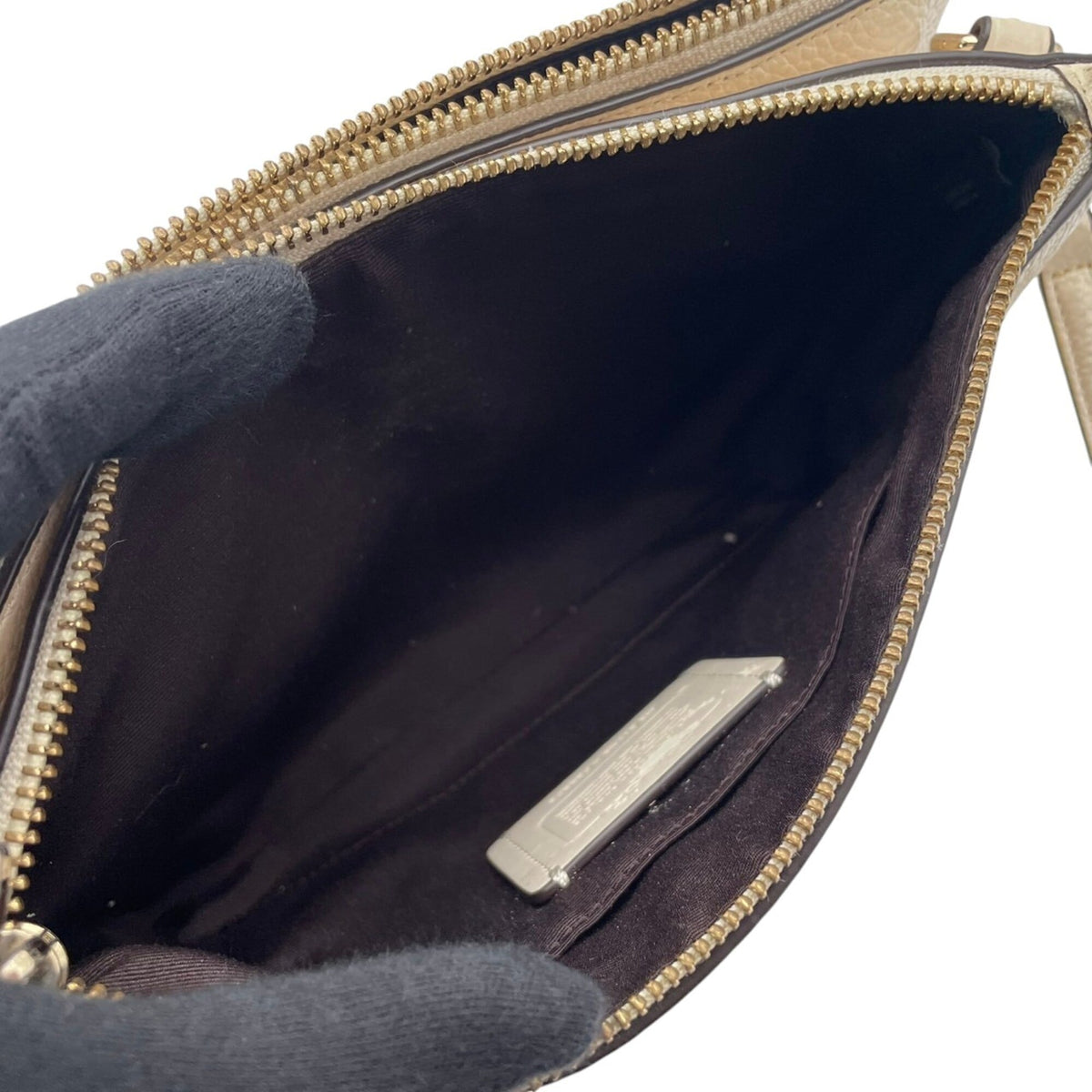 Coach Ivory Leather Crossbody Bag Shoulder Bag Sling Bag (Pre-Owned)