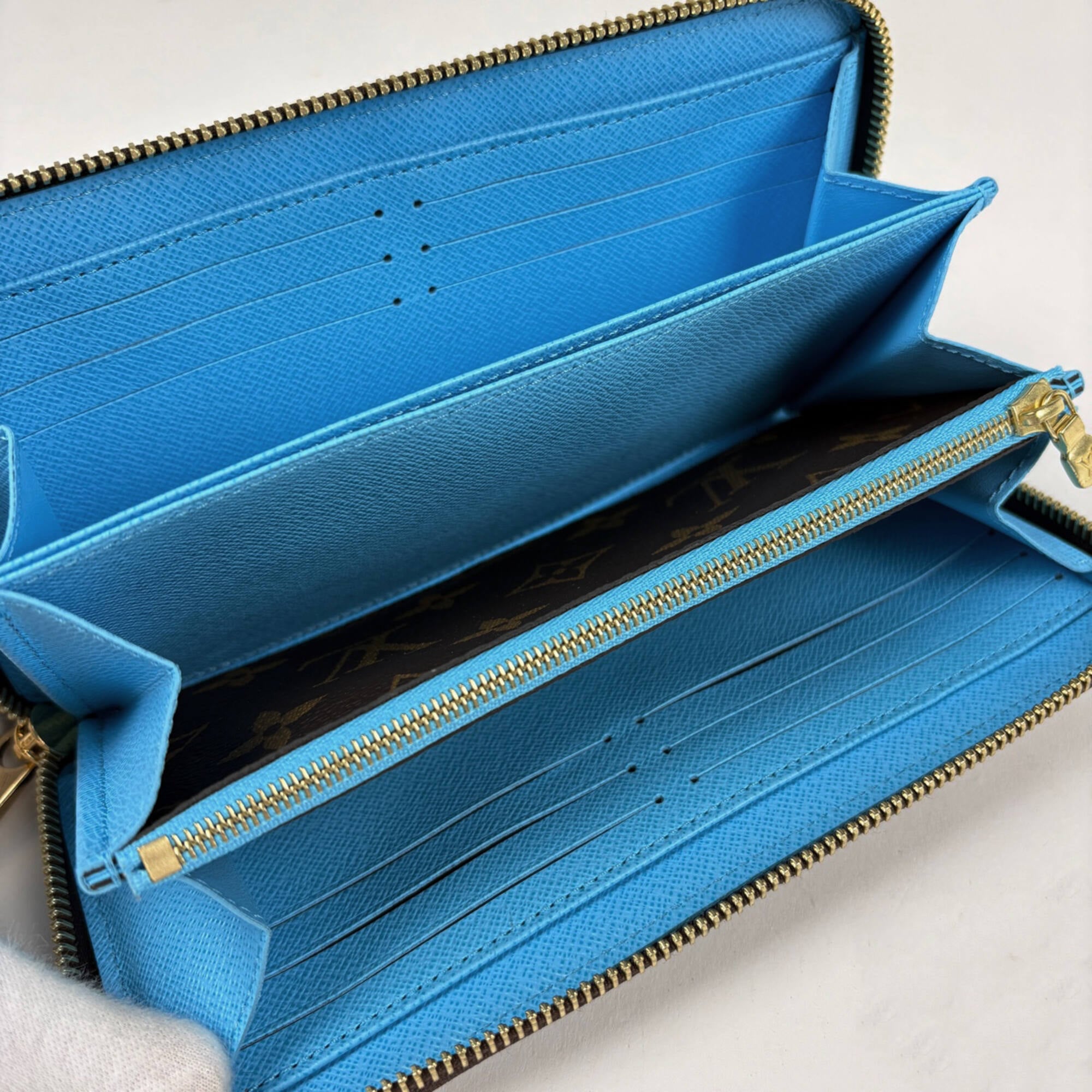 Louis Vuitton Monogram Blue Brown Monogram Long Wallet (Bi-Fold) (Pre-Owned)