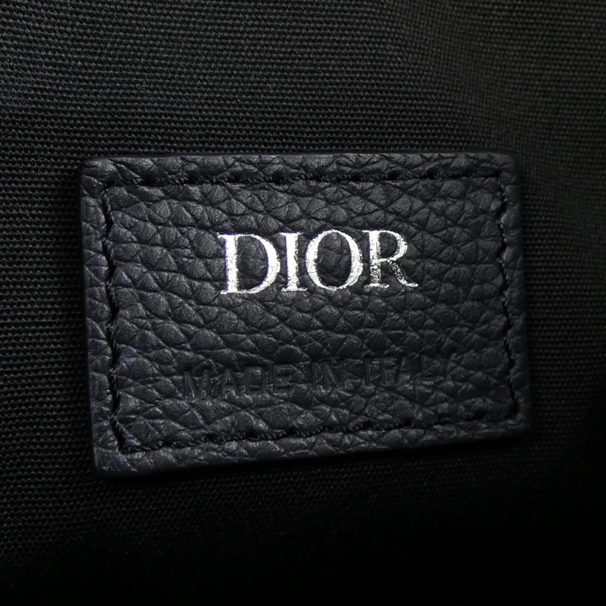 Christian Dior Navy Leather Handbag (Pre-Owned)