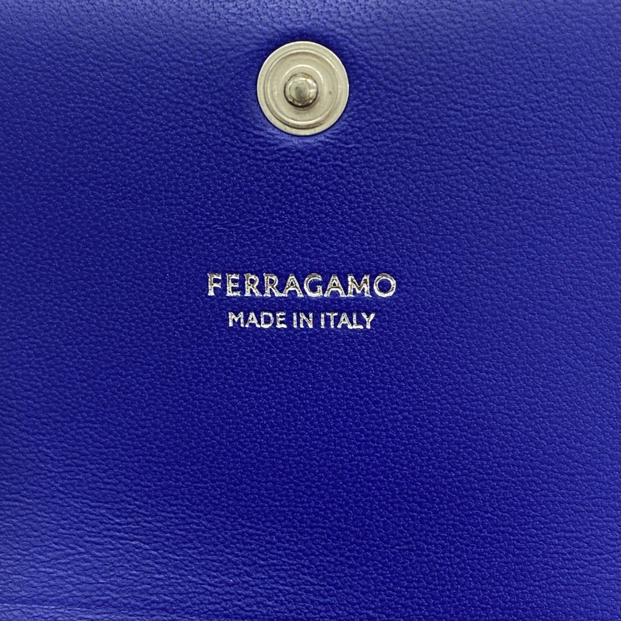 Salvatore Ferragamo Green Leather Handbag (Pre-Owned)