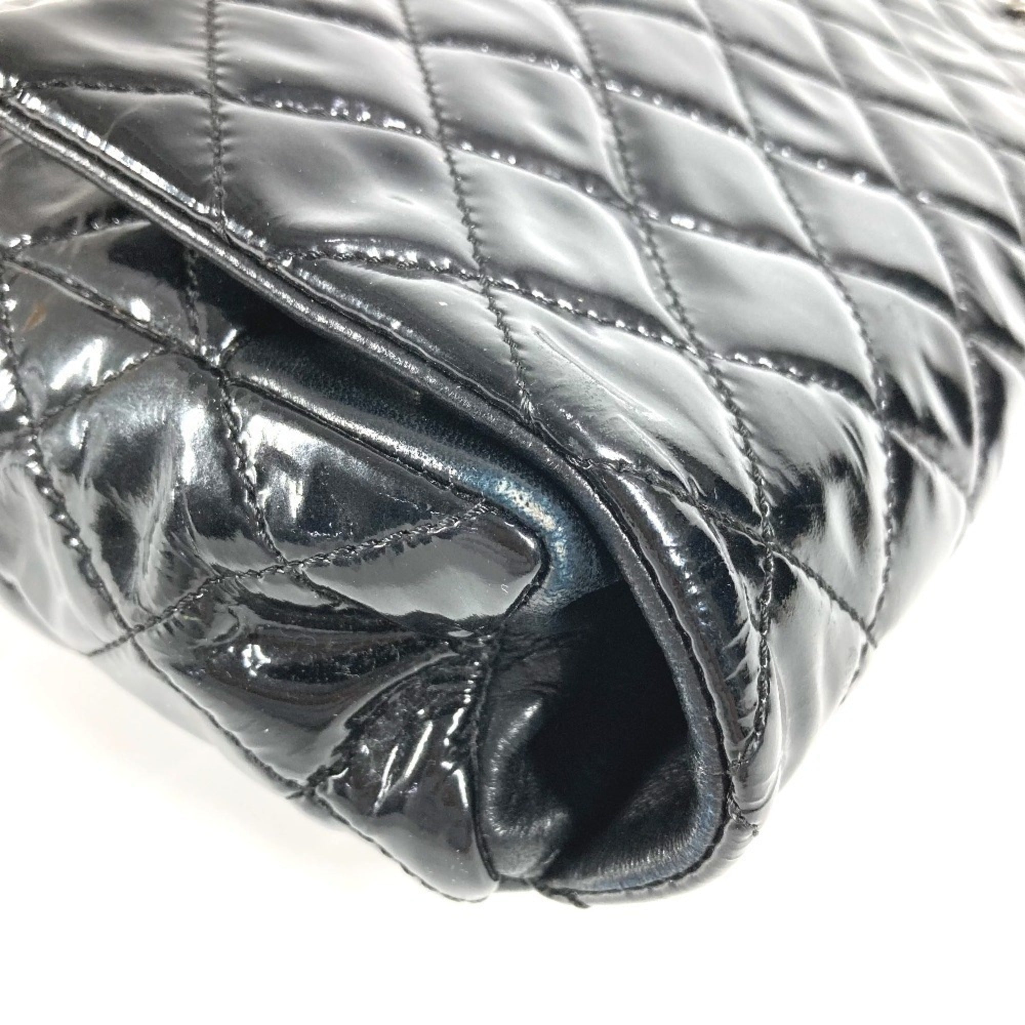 Chanel Matelasse Black Shoulder Bag (Pre-Owned)