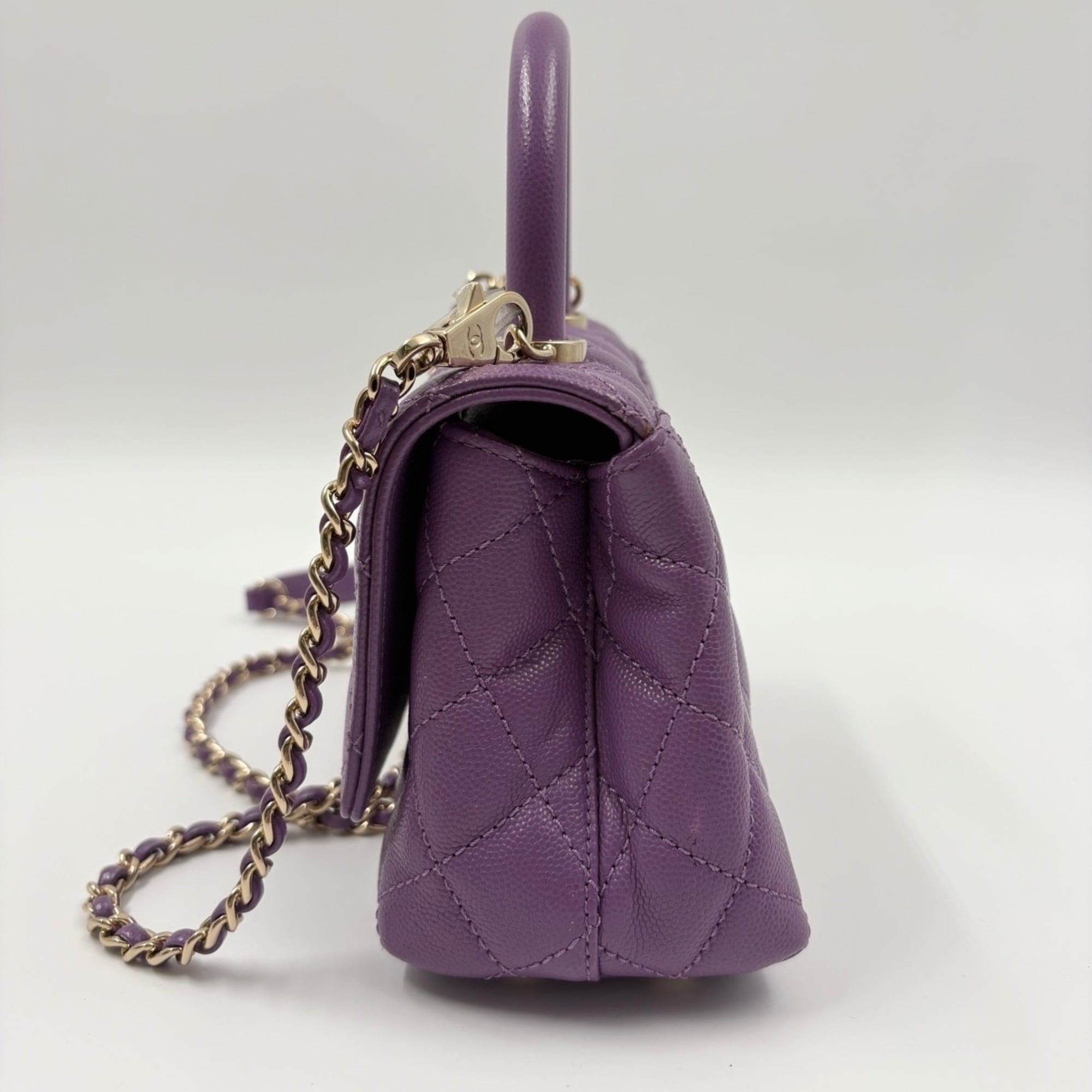 Chanel Matelasse Purple Handbag (Pre-Owned)