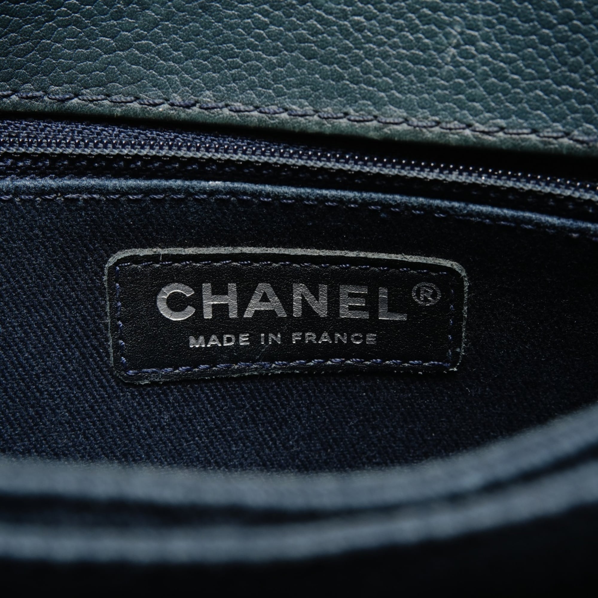 Chanel Blue Shoulder Bag (Pre-Owned)