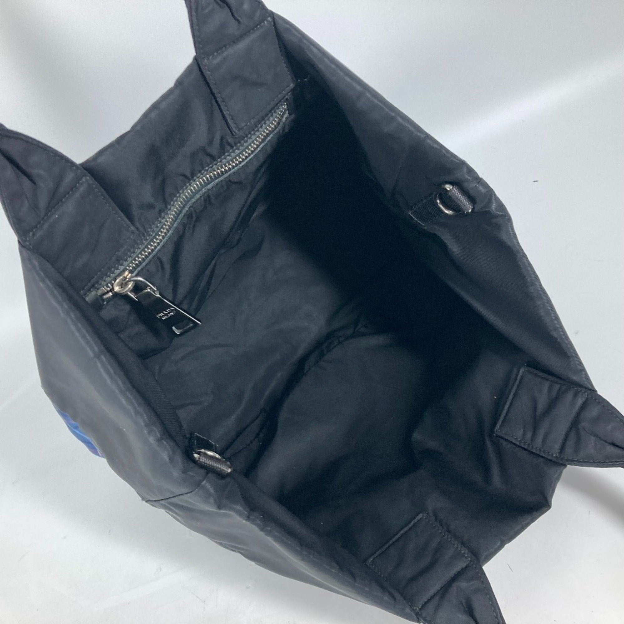 Prada Black Cloth Shoulder Bag (Pre-Owned)