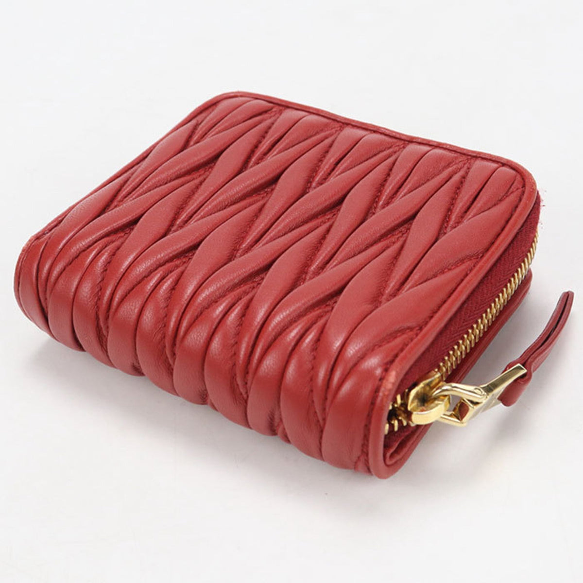 Miu Miu Red Color Leather Wallet (Bi-Fold) (Pre-Owned)