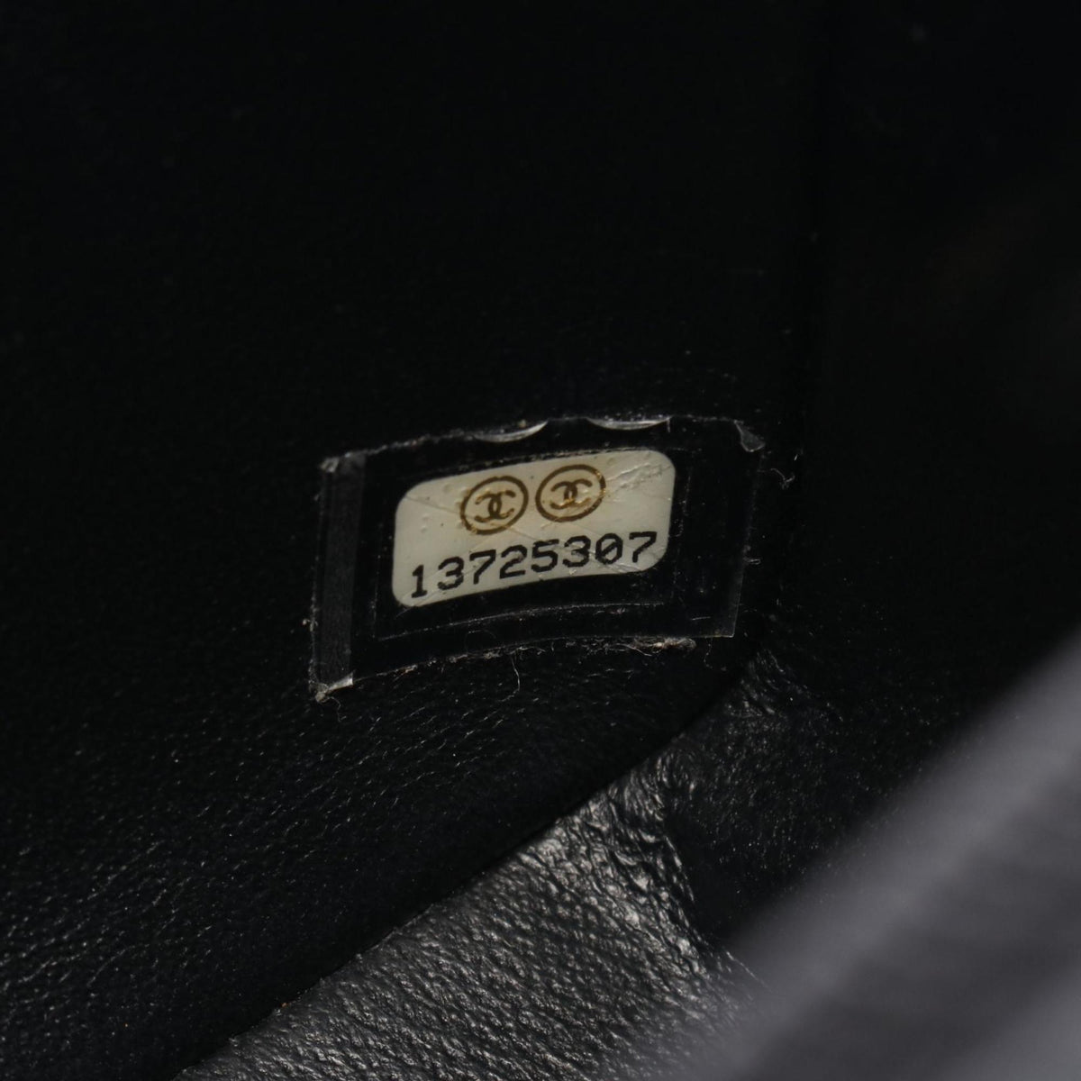 Chanel Black Leather Handbag Shoulder Bag (Pre-Owned)