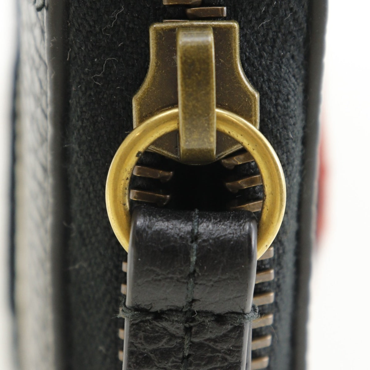 Gucci Black Leather Long Wallet (Bi-Fold) (Pre-Owned)