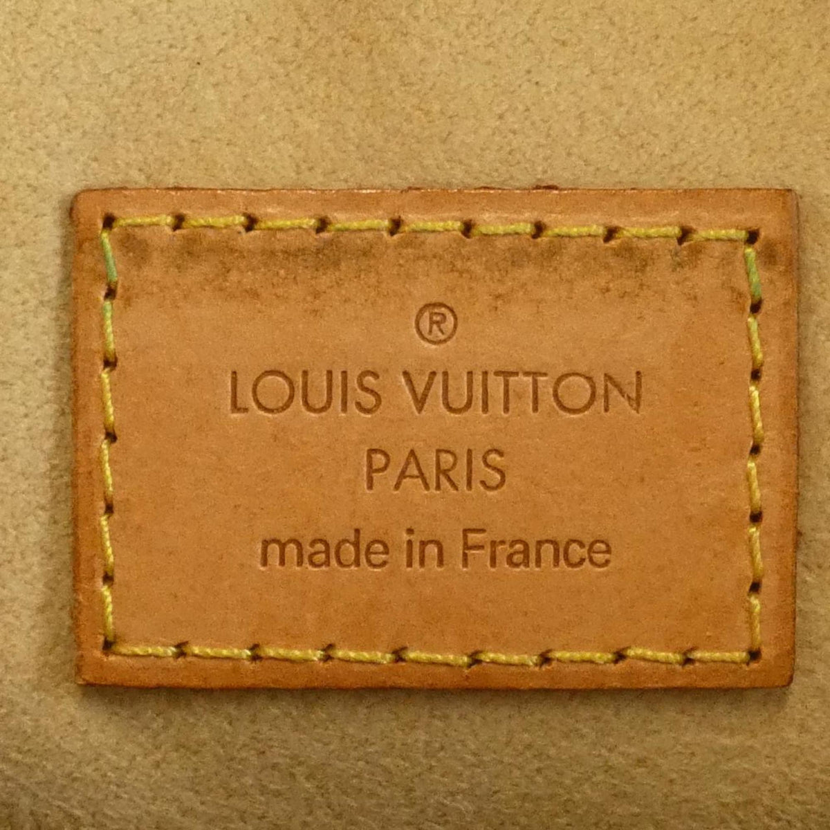 Louis Vuitton Marron Coated Canvas Shoulder Bag (Pre-Owned)