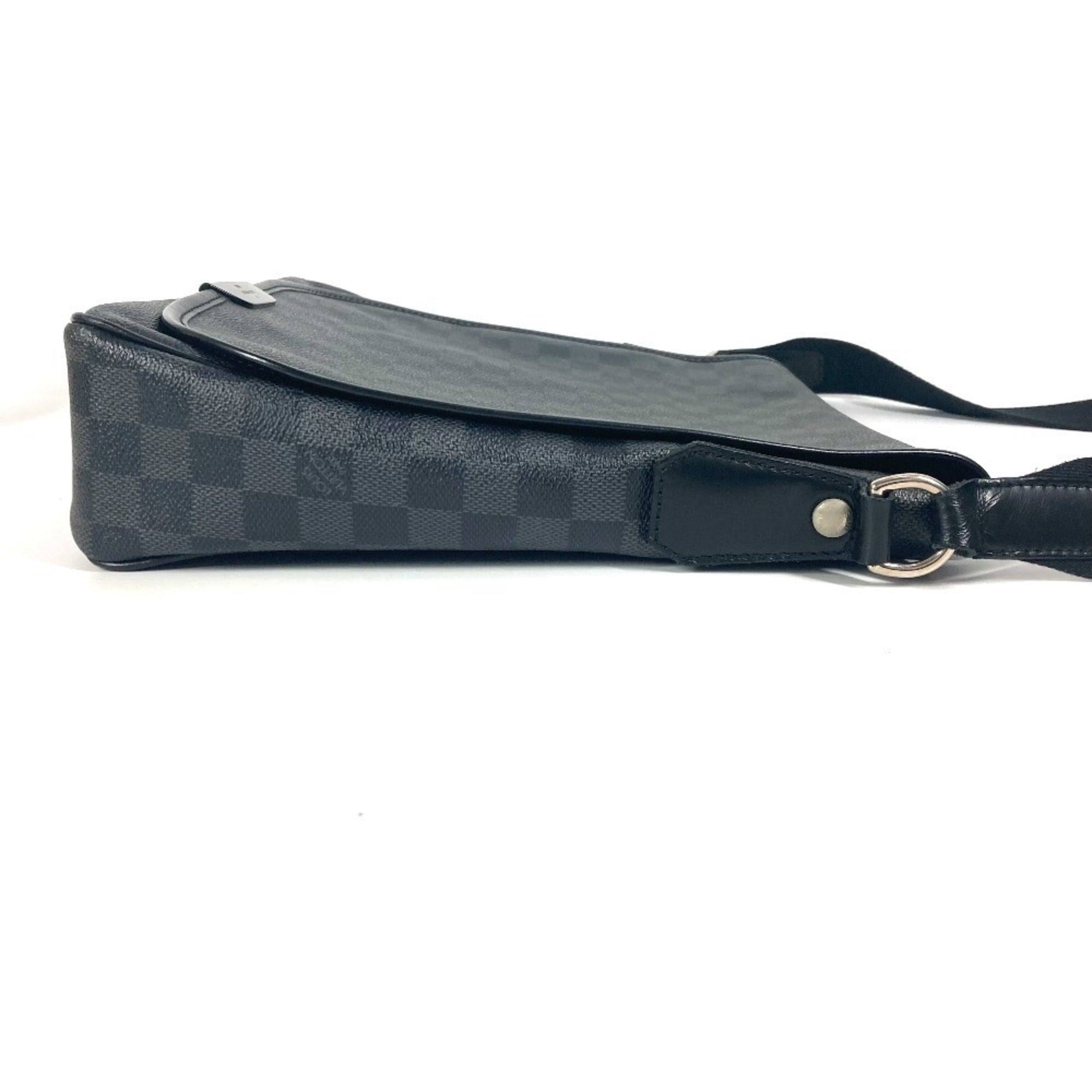 Louis Vuitton Damier Graphite Black Damier Graphite Messenger Bag Shoulder Bag (Pre-Owned)