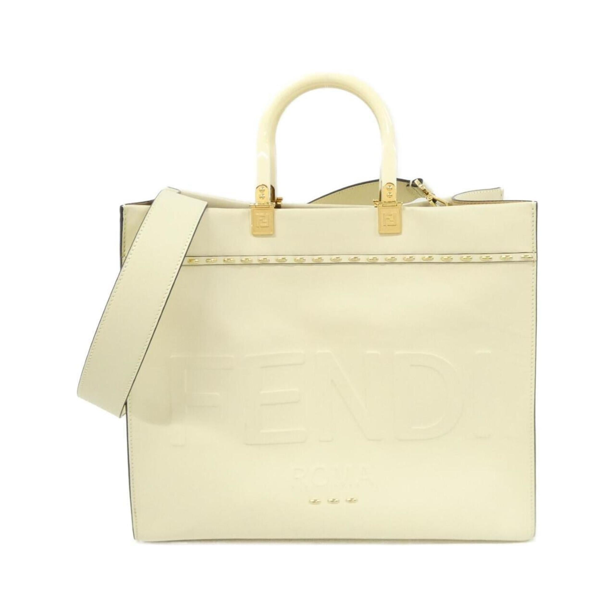 Fendi White Leather Handbag (Pre-Owned)