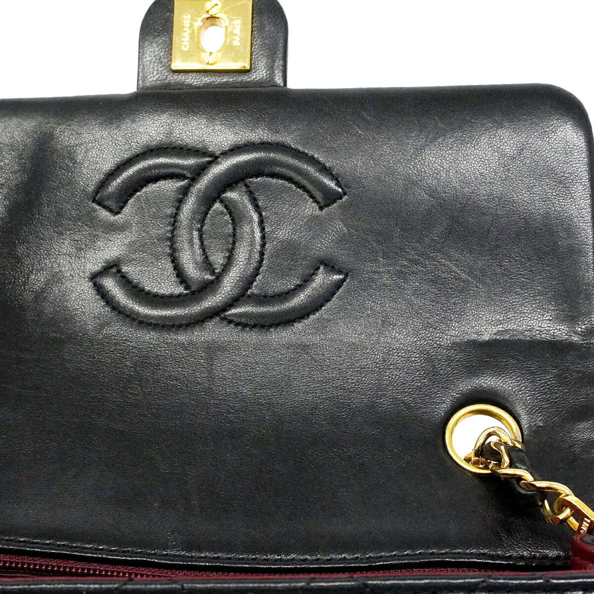 Chanel Black Leather Shoulder Bag (Pre-Owned)