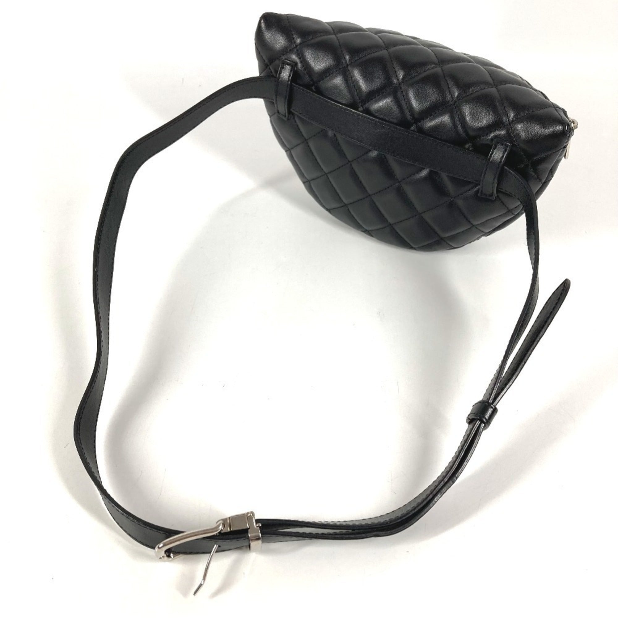 Chanel Matelasse Black Leather Fanny Pack Shoulder Bag (Pre-Owned)