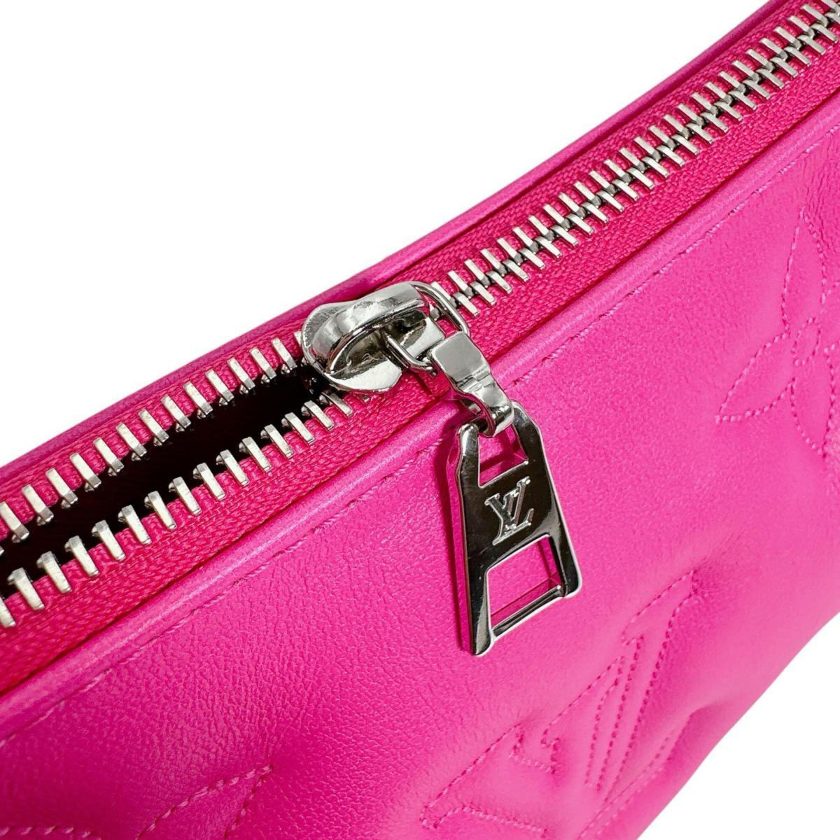 Louis Vuitton Pink Leather Shoulder Bag (Pre-Owned)