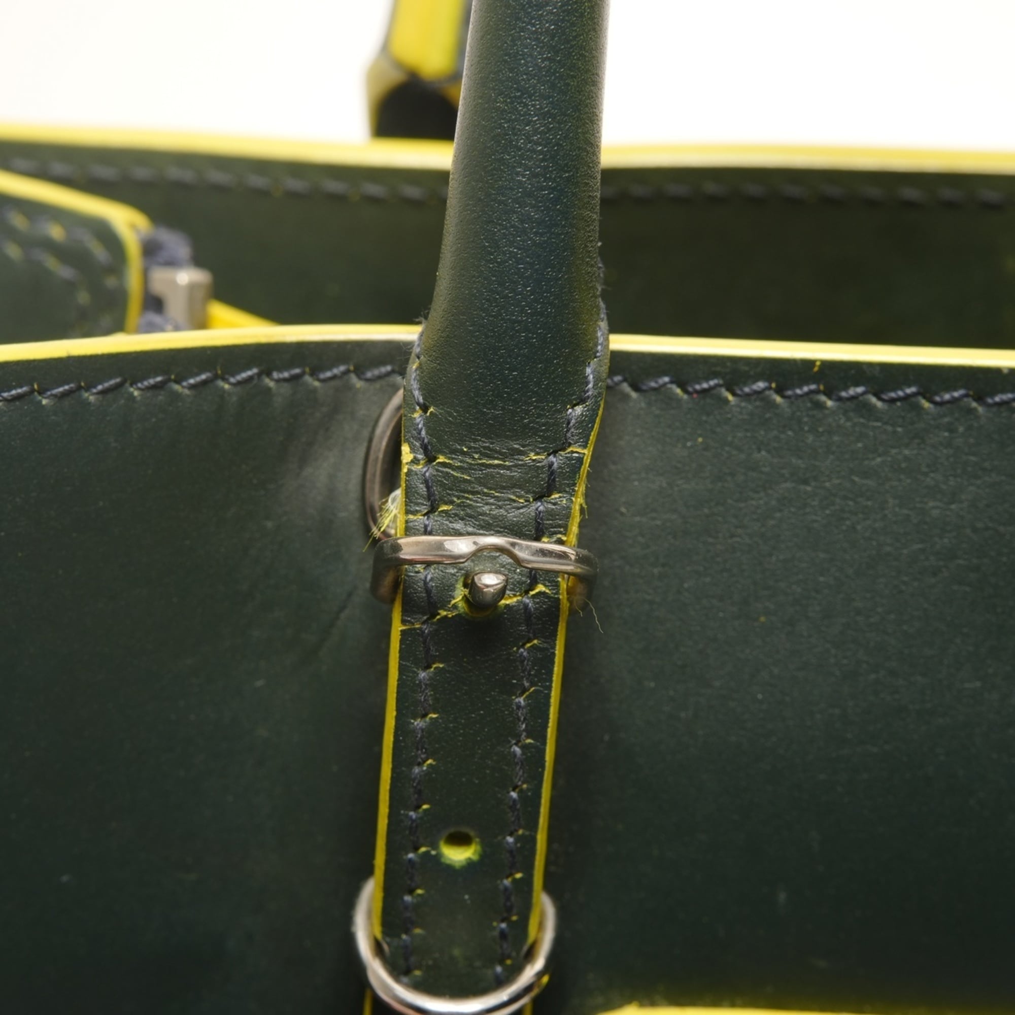 Balenciaga Green Leather Handbag (Pre-Owned)