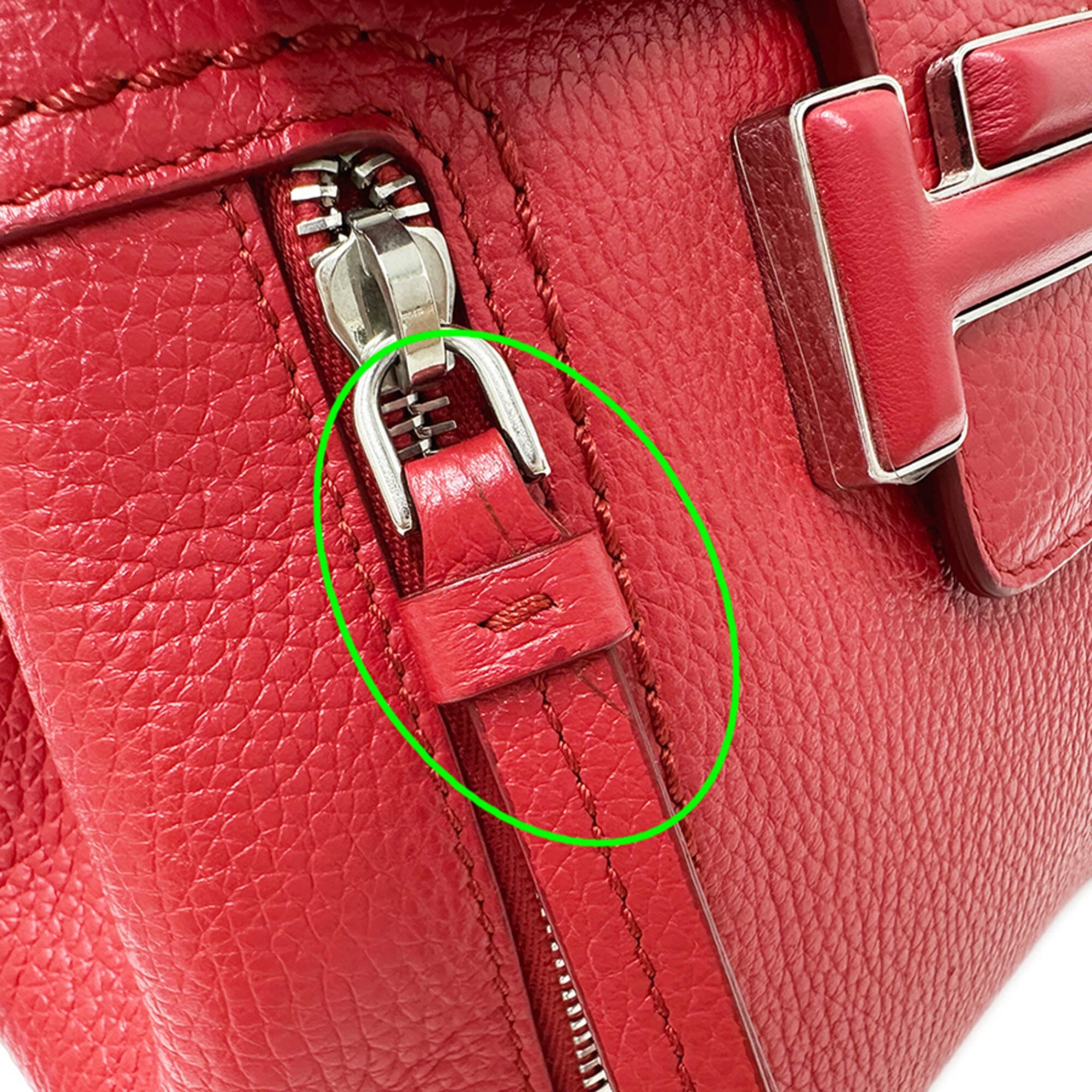 Tod's Red Color Leather Handbag Shoulder Bag (Pre-Owned)