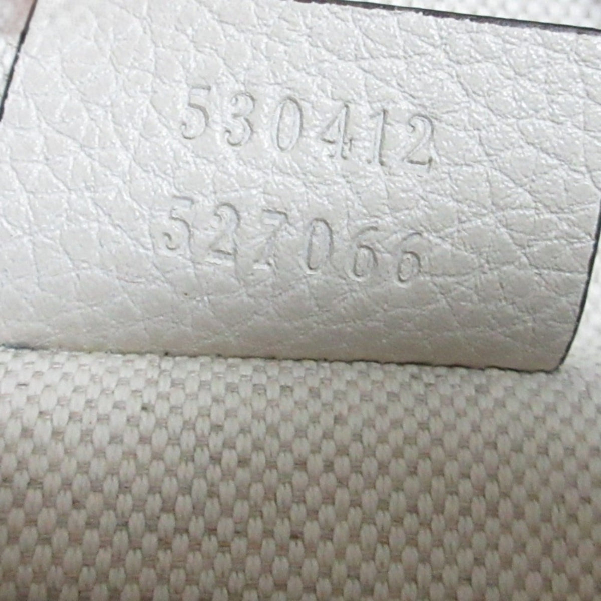 Gucci Off-White Leather Sling Bag (Pre-Owned)