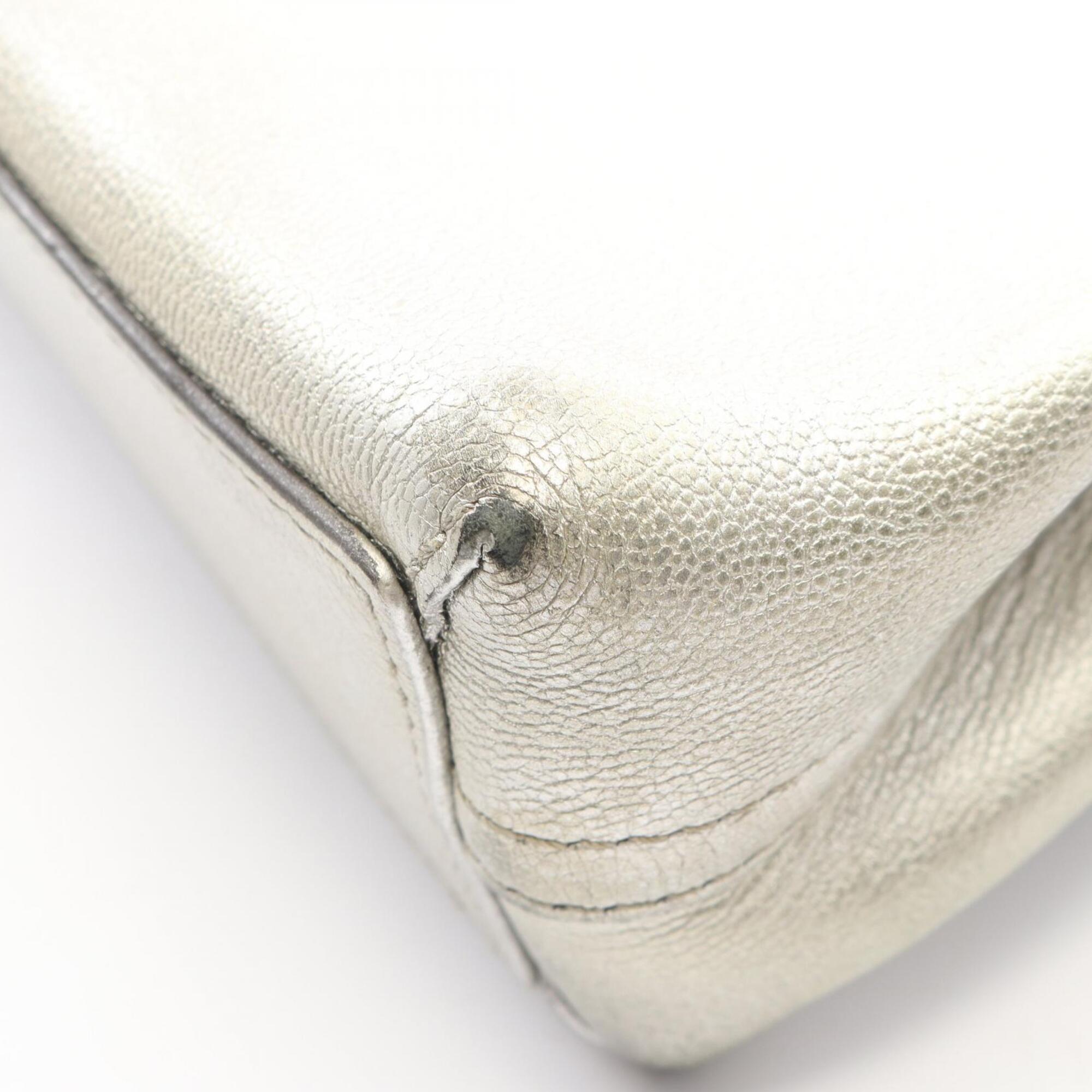 Louis Vuitton Silver Leather Handbag Shoulder Bag (Pre-Owned)