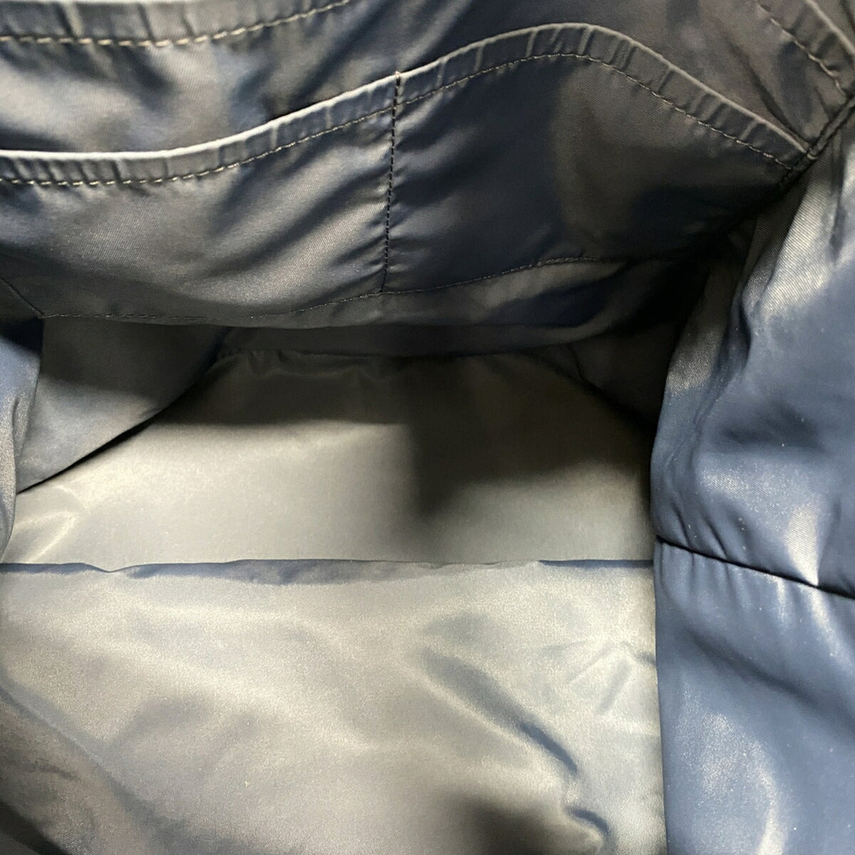 Louis Vuitton Blue Shoulder Bag (Pre-Owned)