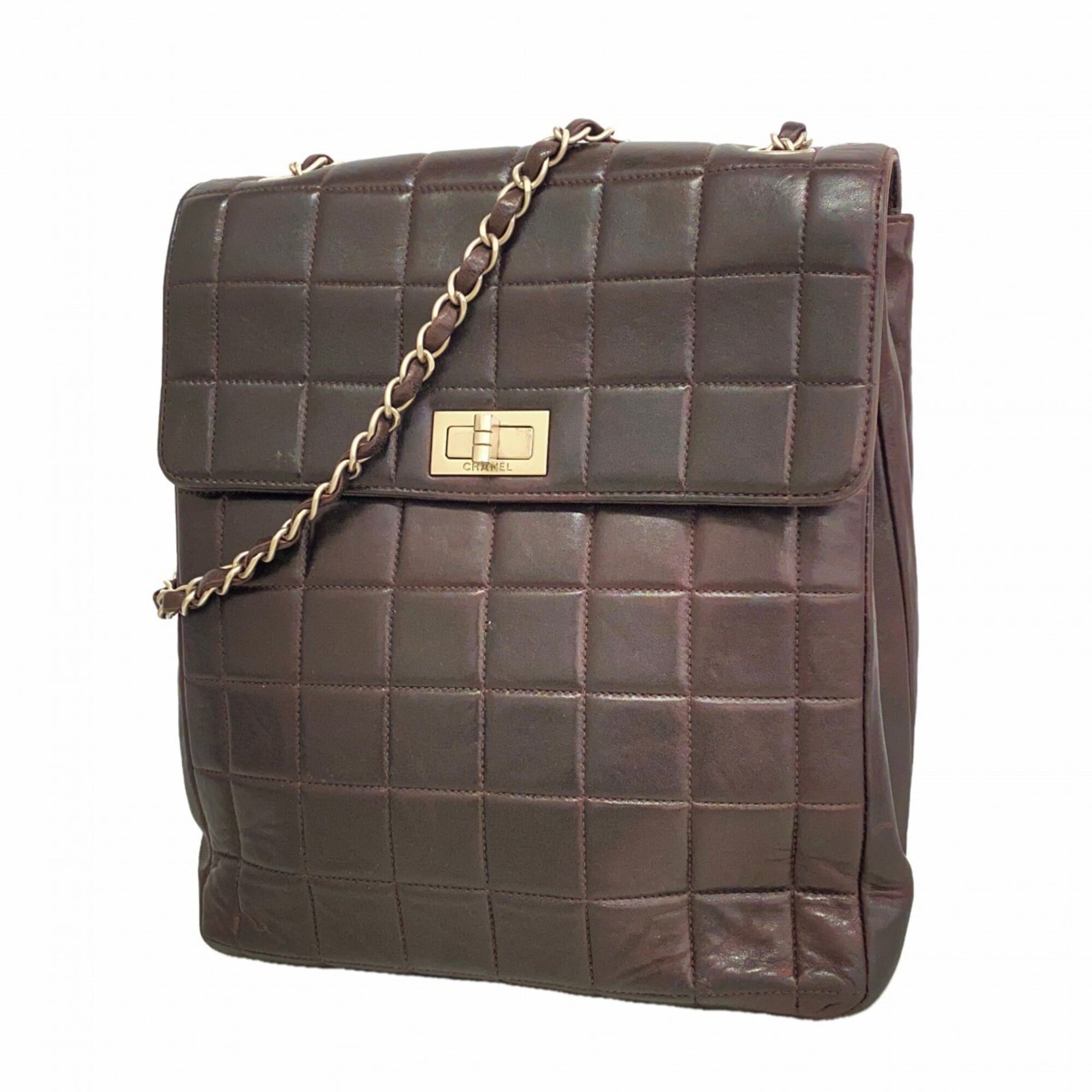 Chanel Brown Leather Shoulder Bag (Pre-Owned)