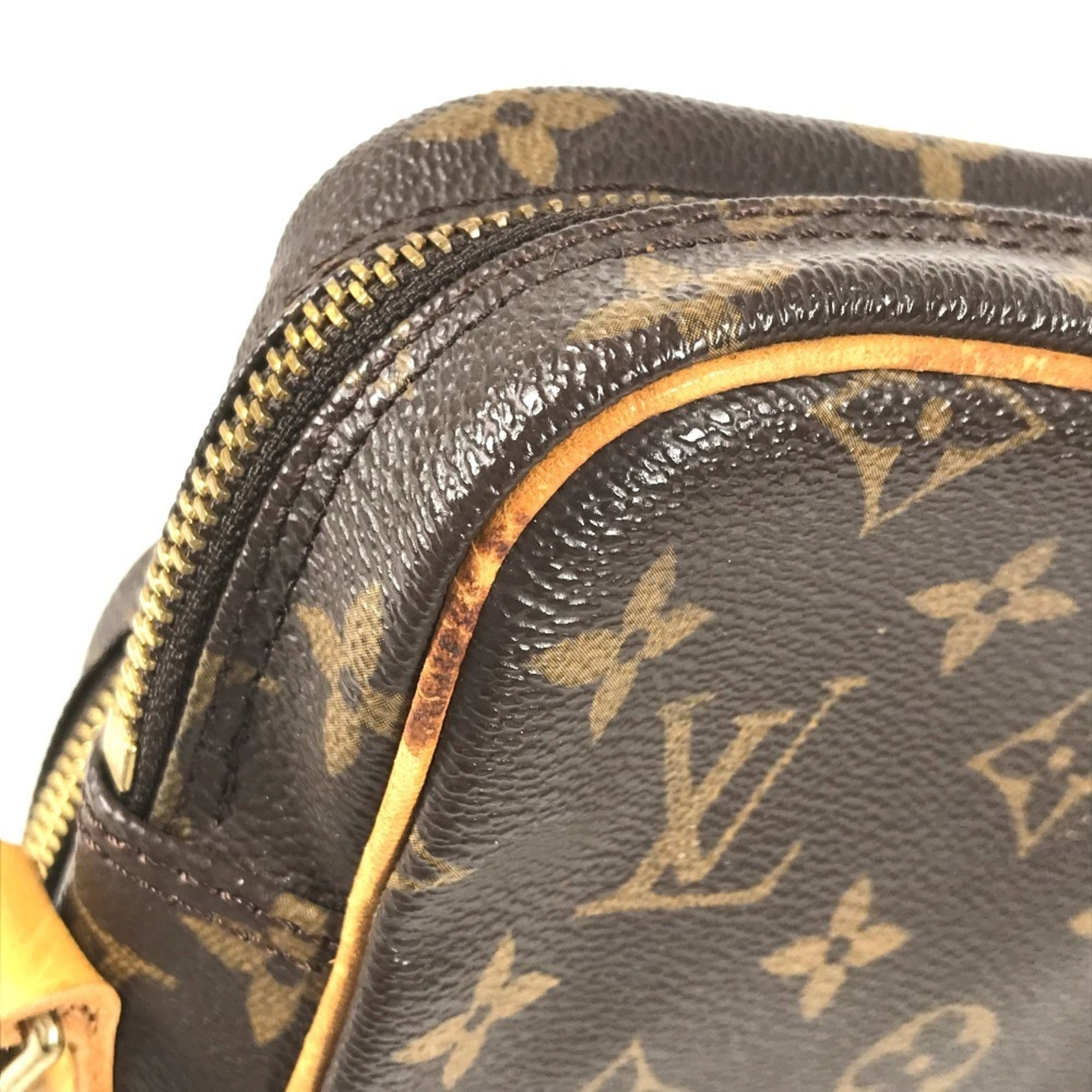 Louis Vuitton Monogram Brown Monogram Pochette Shoulder Bag (Pre-Owned)