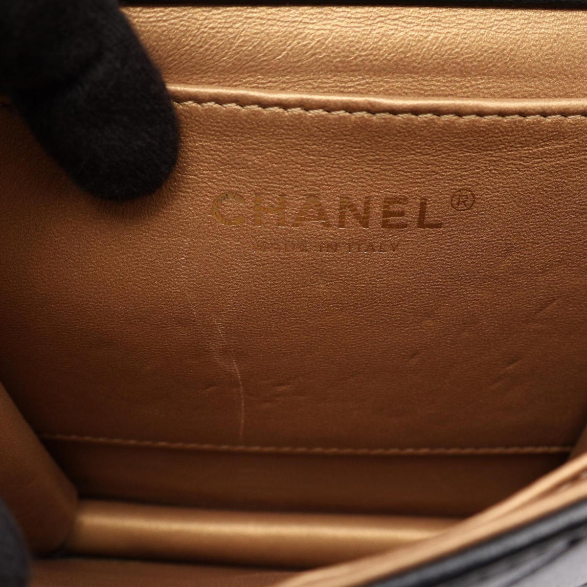 Chanel Black Leather Handbag Shoulder Bag (Pre-Owned)