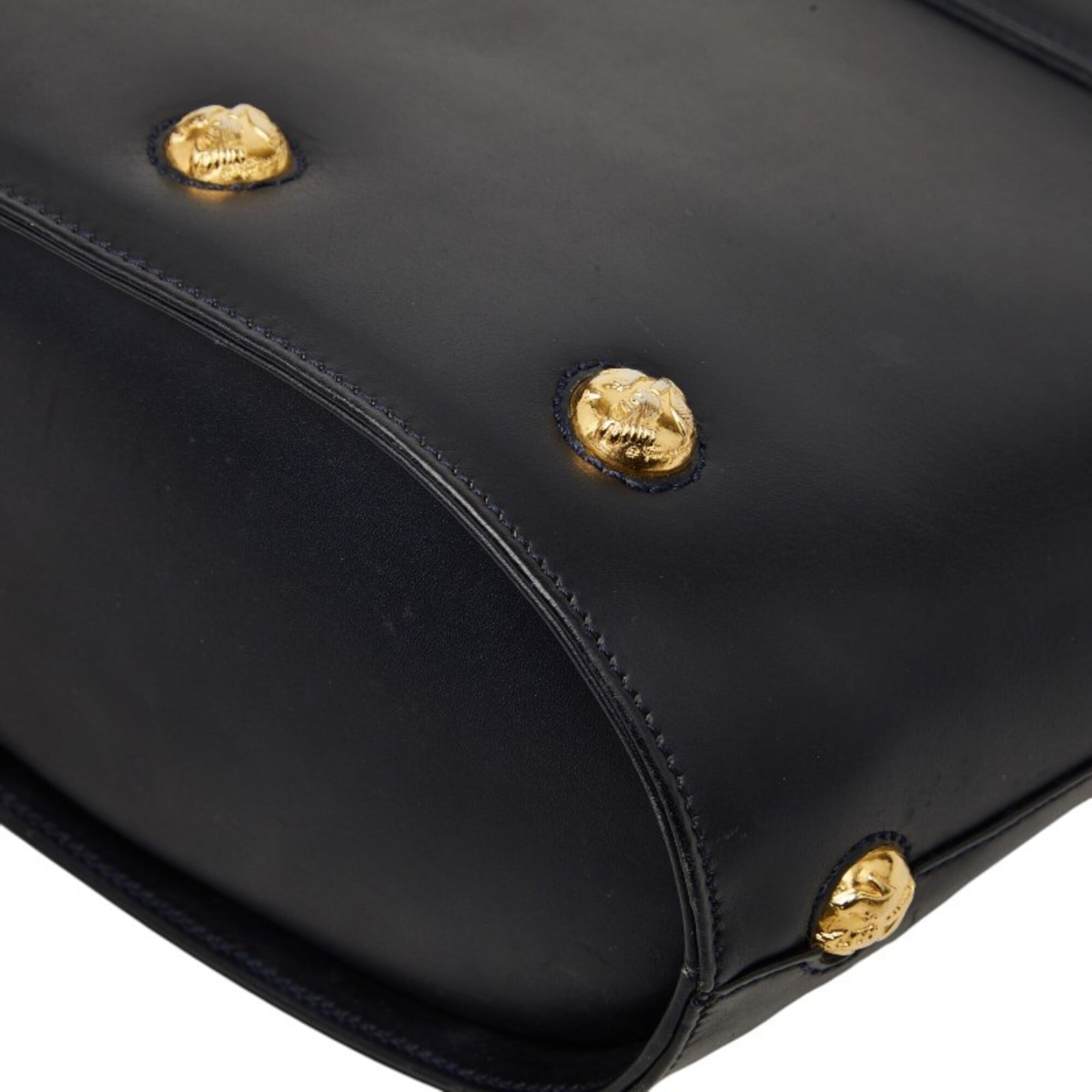 Salvatore Ferragamo Black Leather Shoulder Bag (Pre-Owned)