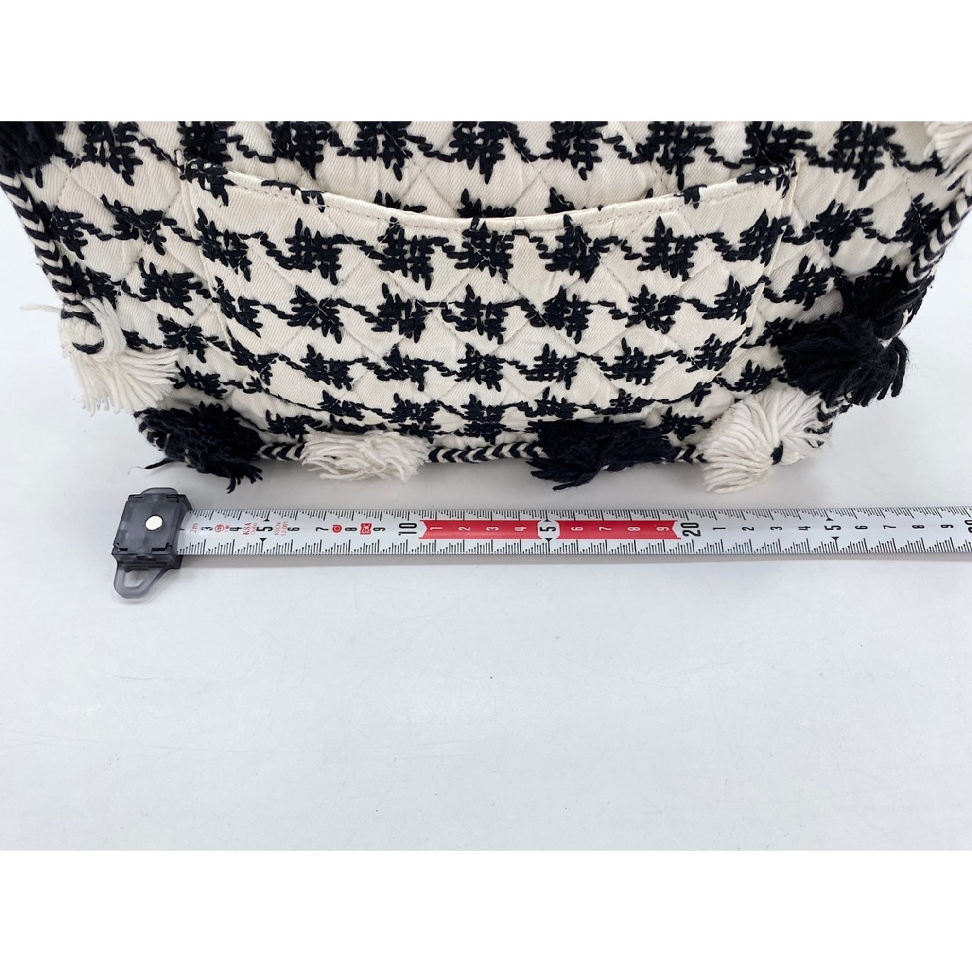 Chanel Matelasse Black Handbag (Pre-Owned)