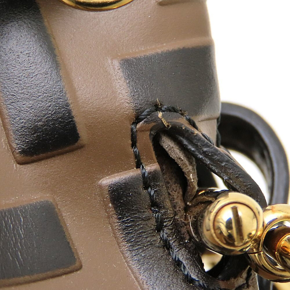 Fendi Black Brown Leather Shoulder Bag (Pre-Owned)