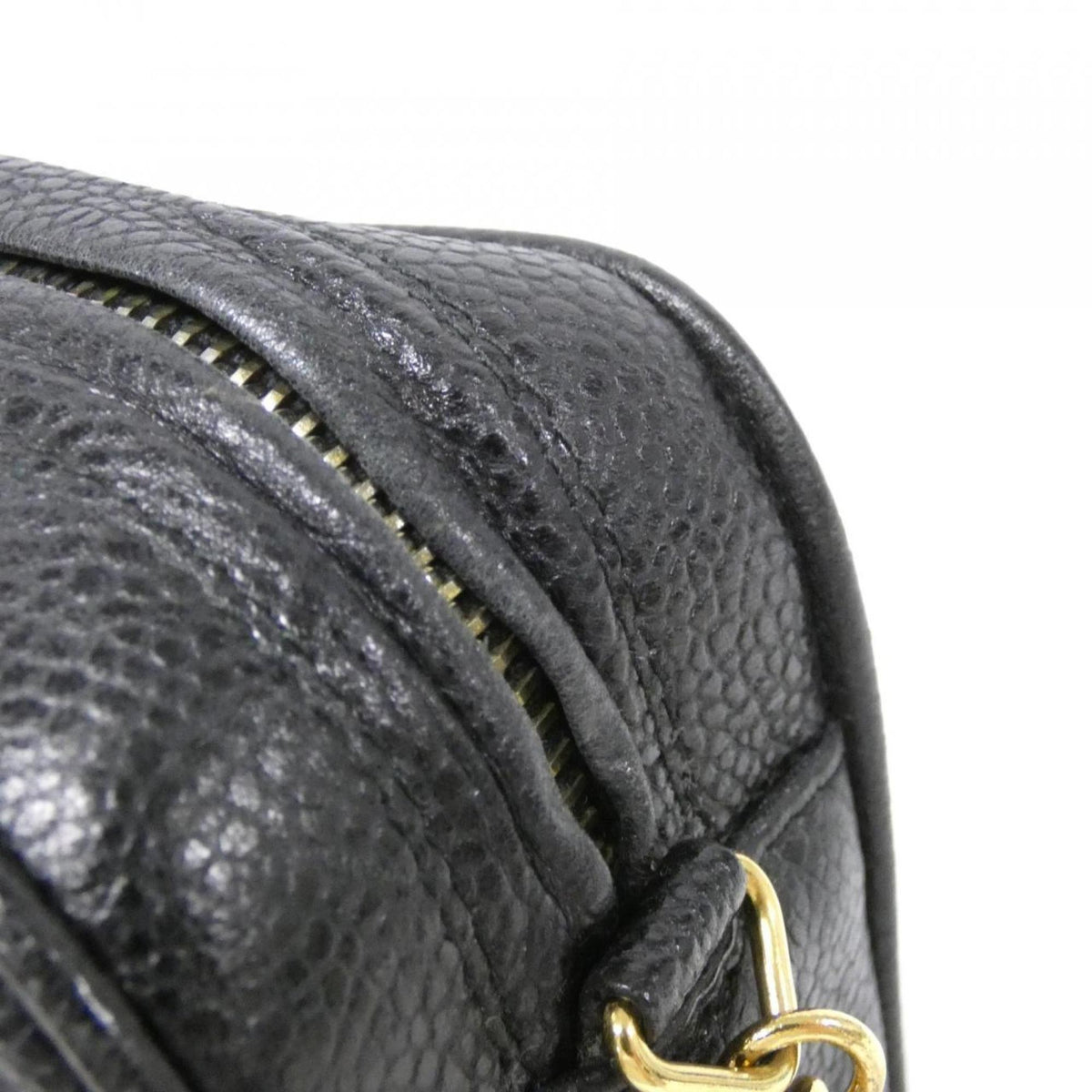 Chanel Black Grained Calfskin Shoulder Bag (Pre-Owned)