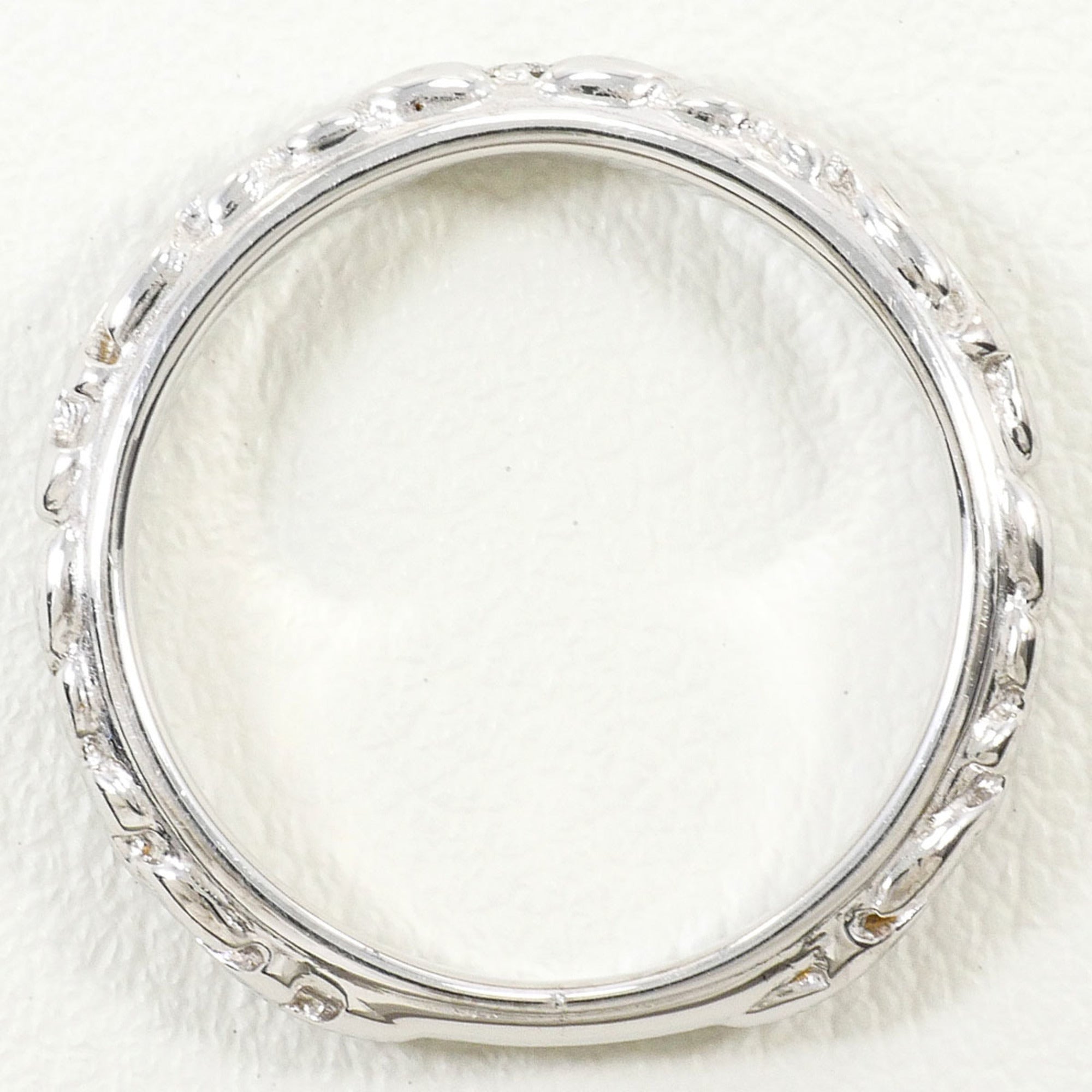 Unbranded White Gold White Gold (18K) Band Ring (Pre-Owned)