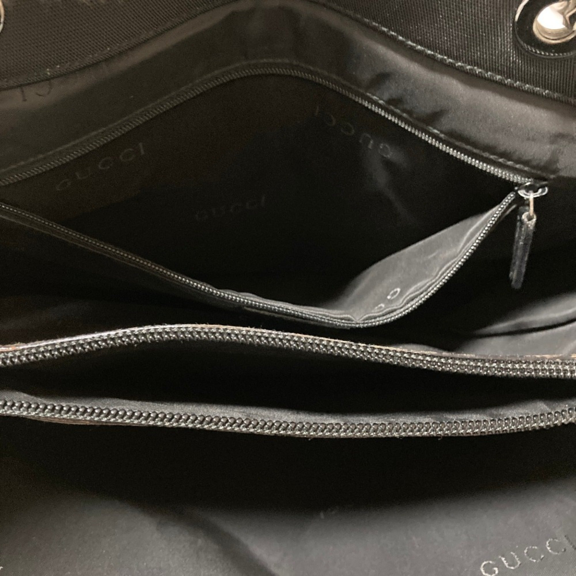 Gucci Bamboo Black Fabric Handbag (Pre-Owned)