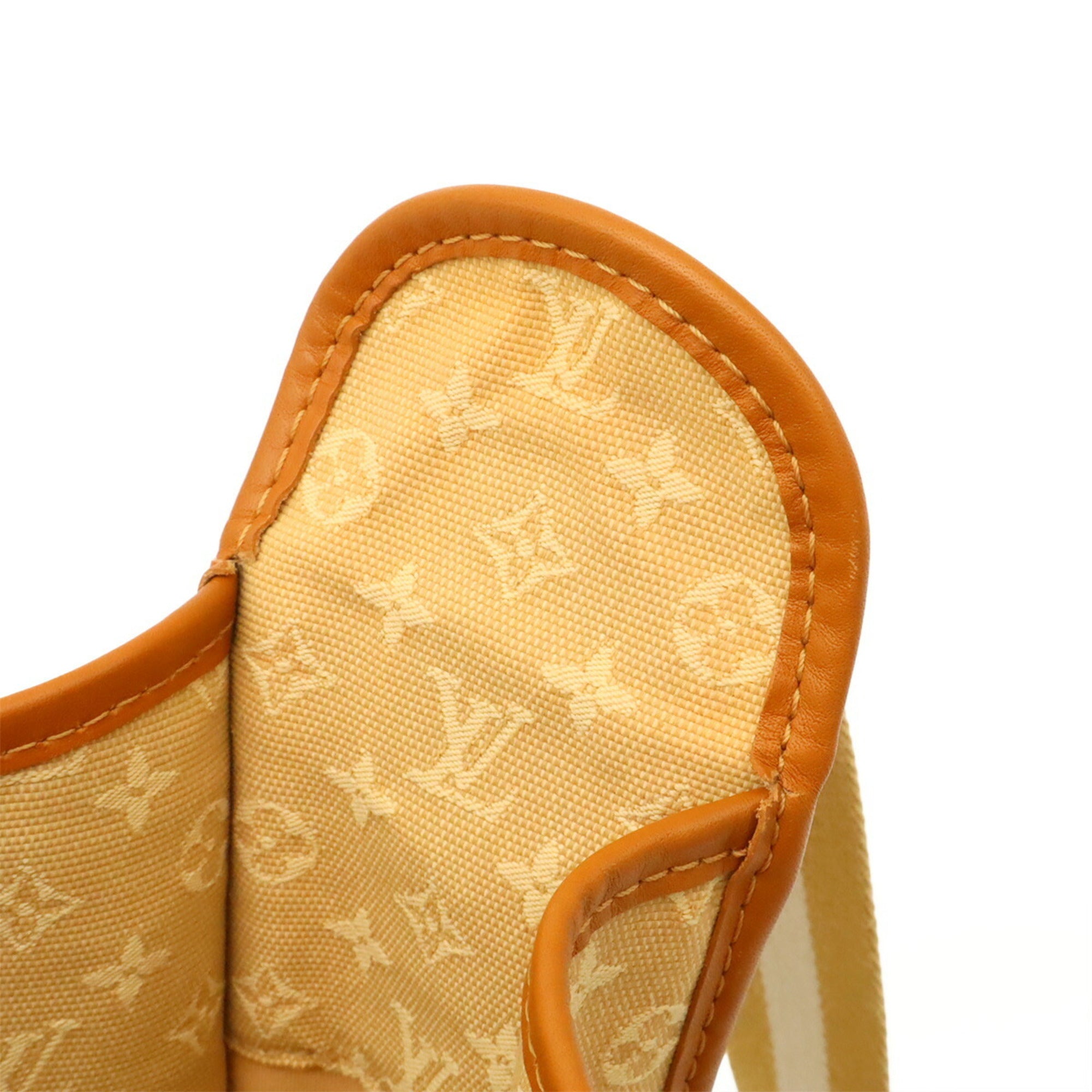 Louis Vuitton Beige Canvas Leather Shoulder Bag (Pre-Owned)