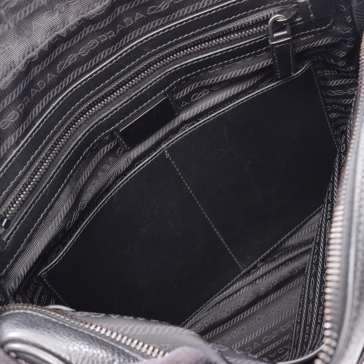Prada Black Leather Handbag Shoulder Bag (Pre-Owned)