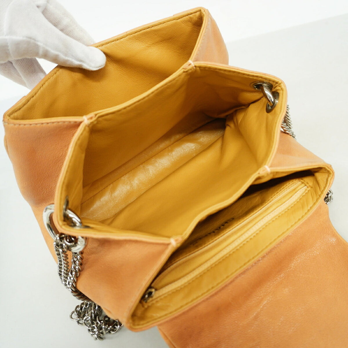 Chanel Pink Beige Leather Shoulder Bag (Pre-Owned)