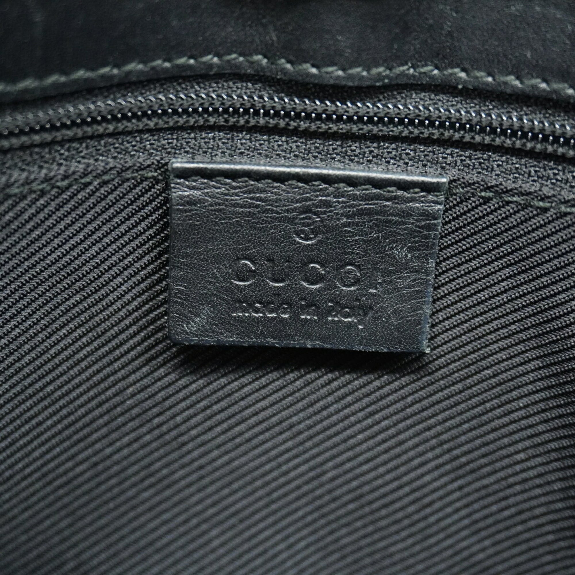 Gucci Black Canvas Shoulder Bag (Pre-Owned)