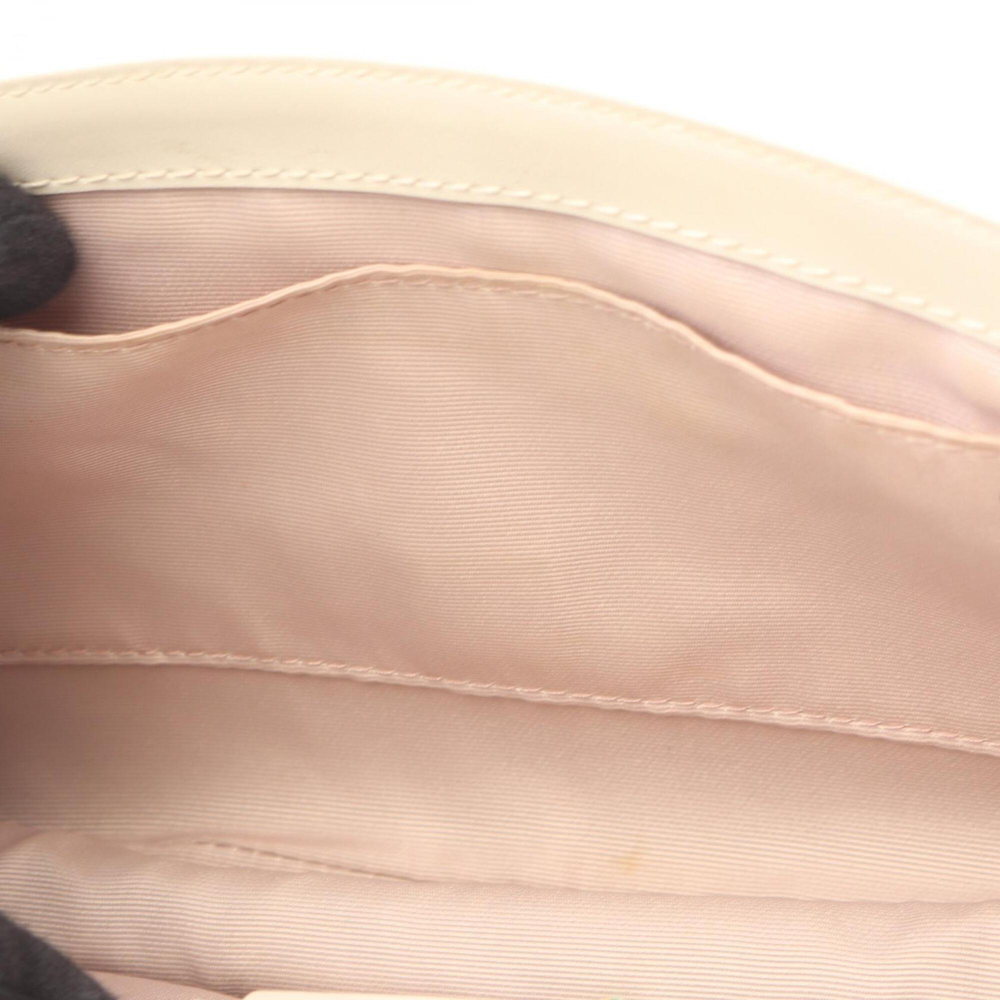 Gucci White Leather Shoulder Bag (Pre-Owned)